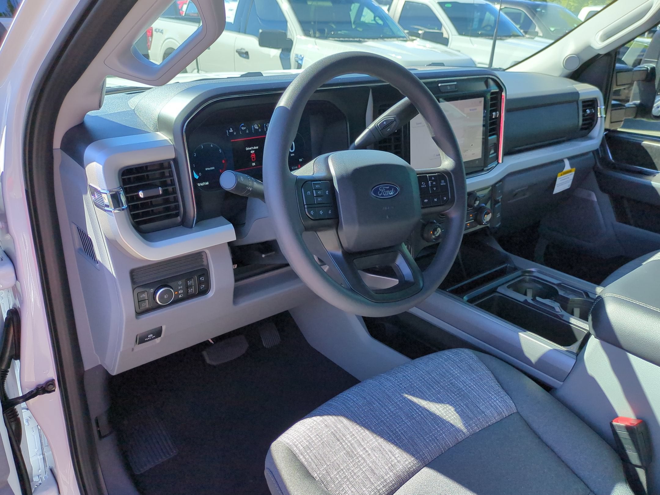2027 Ford Super Duty F-250 SRW XLT
