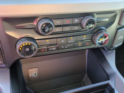 2027 Ford Super Duty F-250 SRW XLT