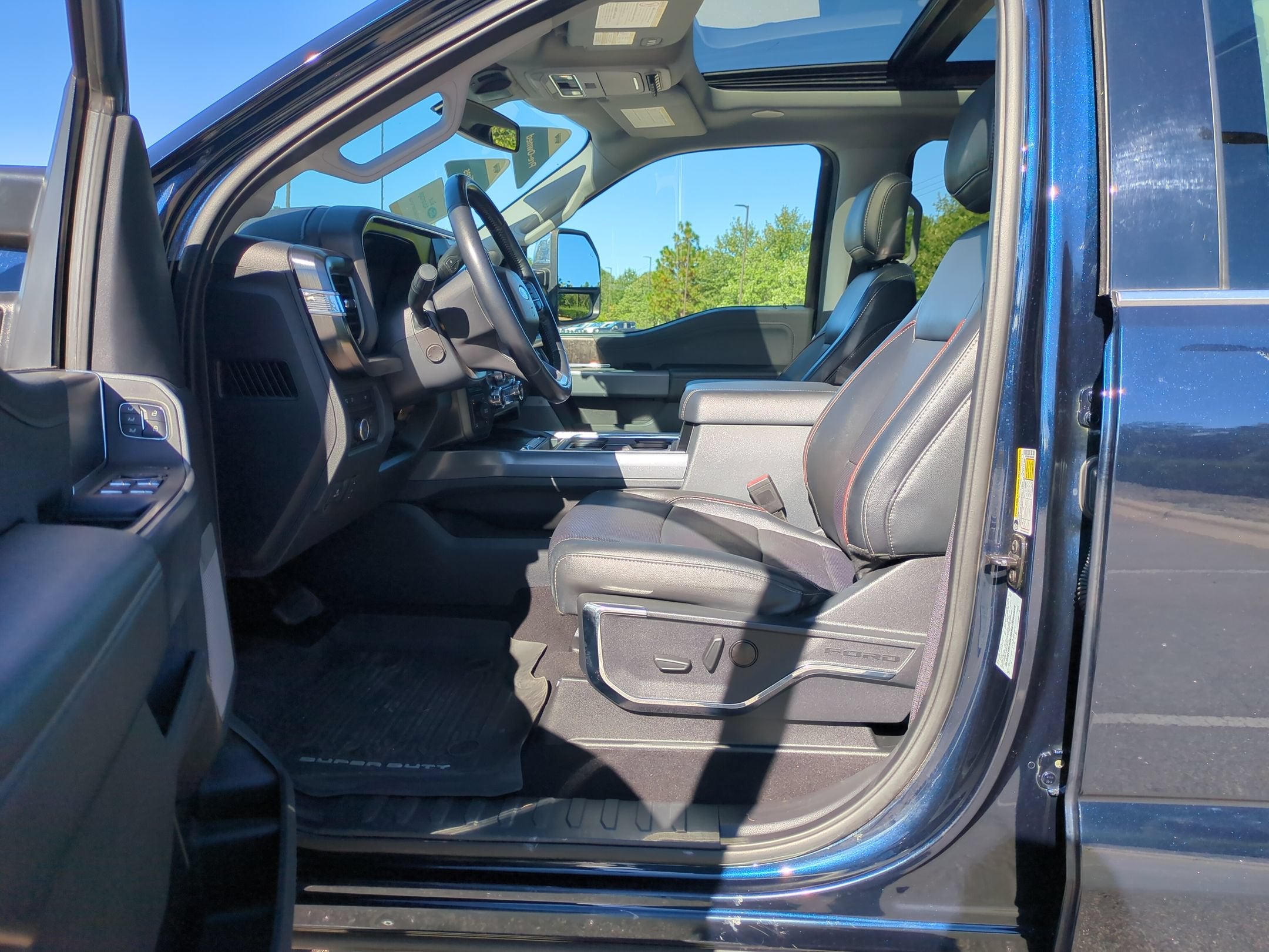 2024 Ford Super Duty F-250 SRW LARIAT