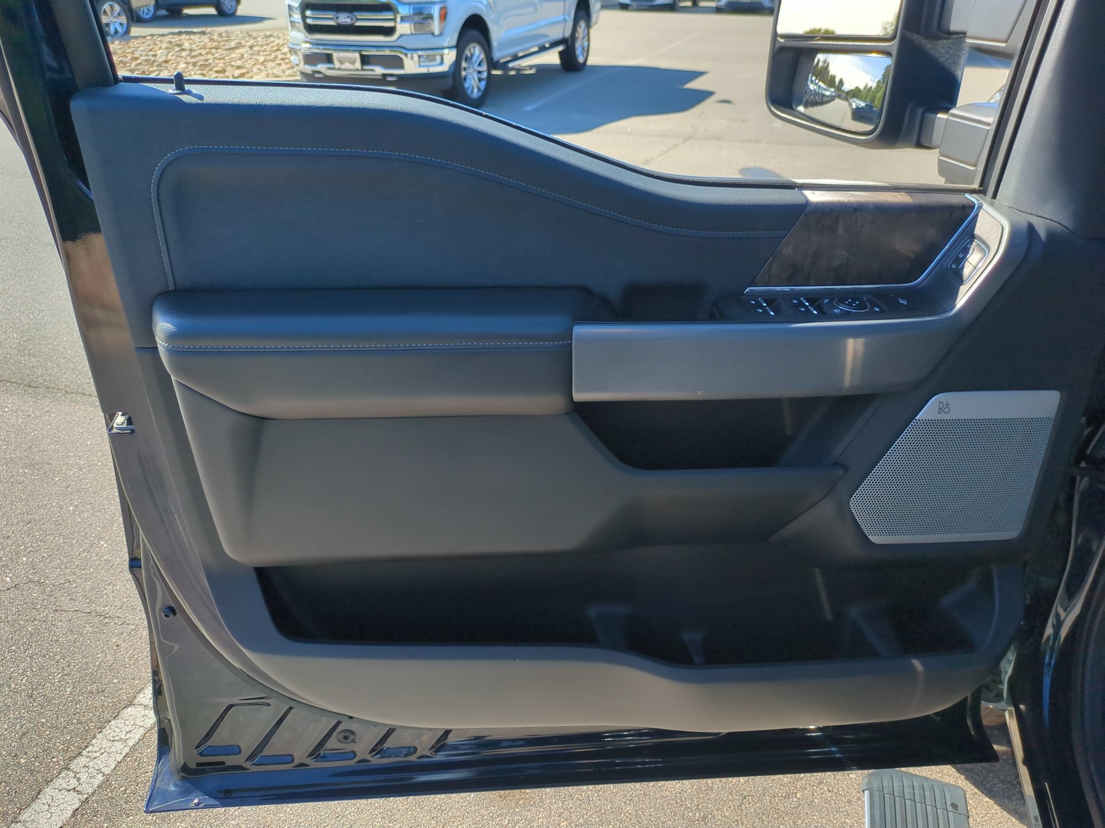 2024 Ford Super Duty F-250 SRW LARIAT