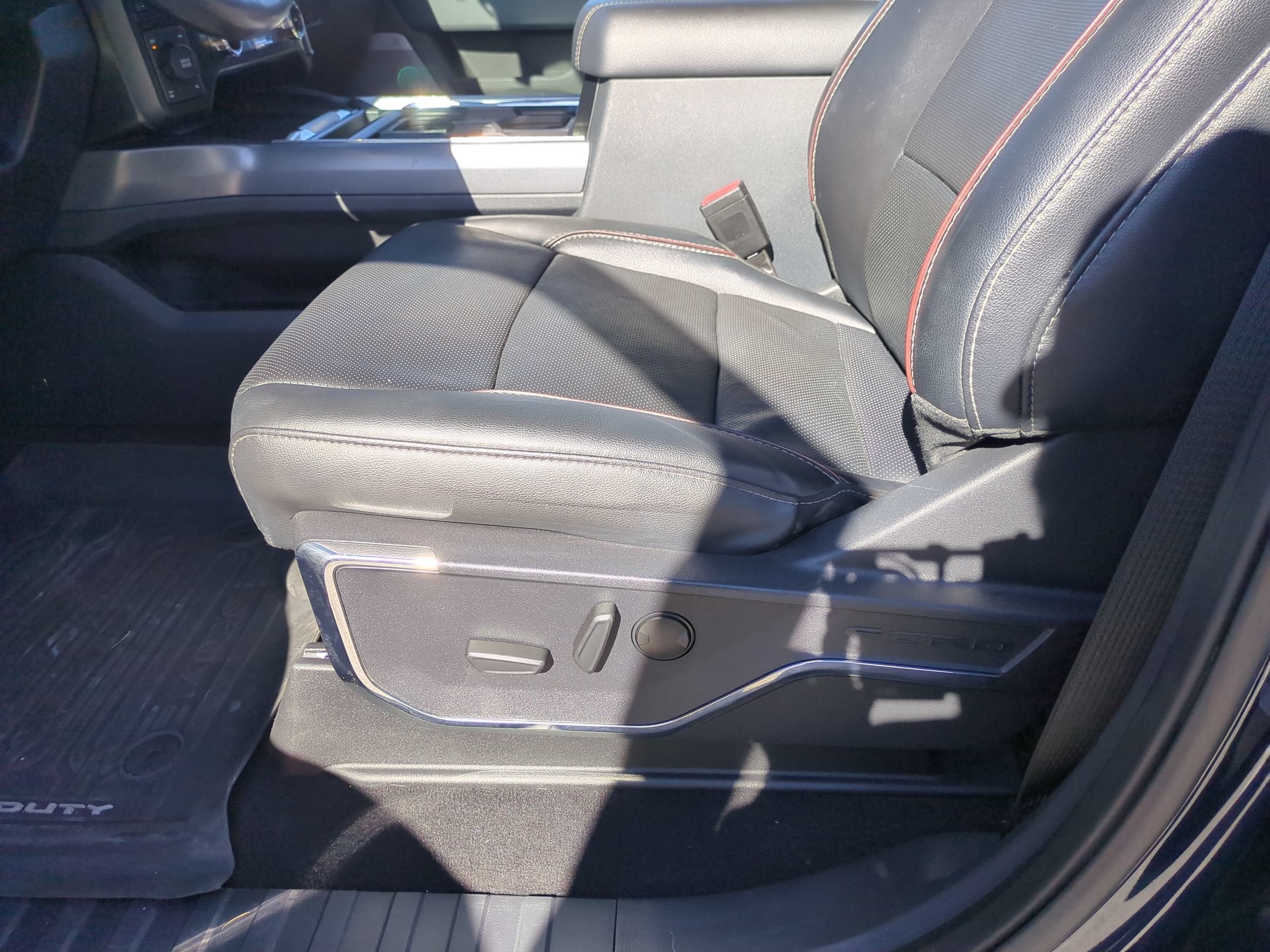 2024 Ford Super Duty F-250 SRW LARIAT