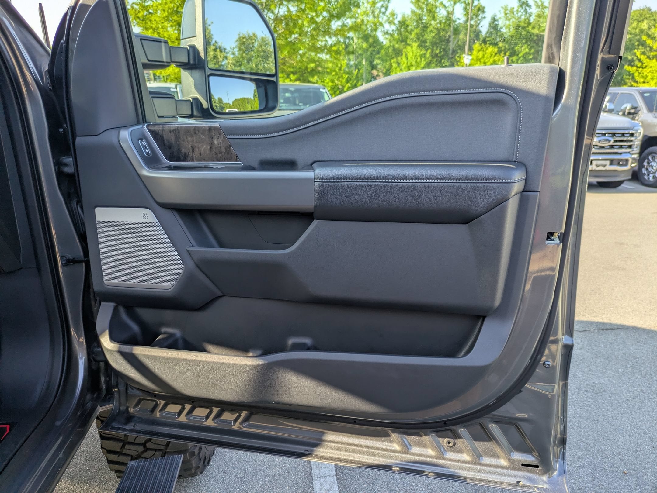 2025 Ford Super Duty F-250 SRW LARIAT