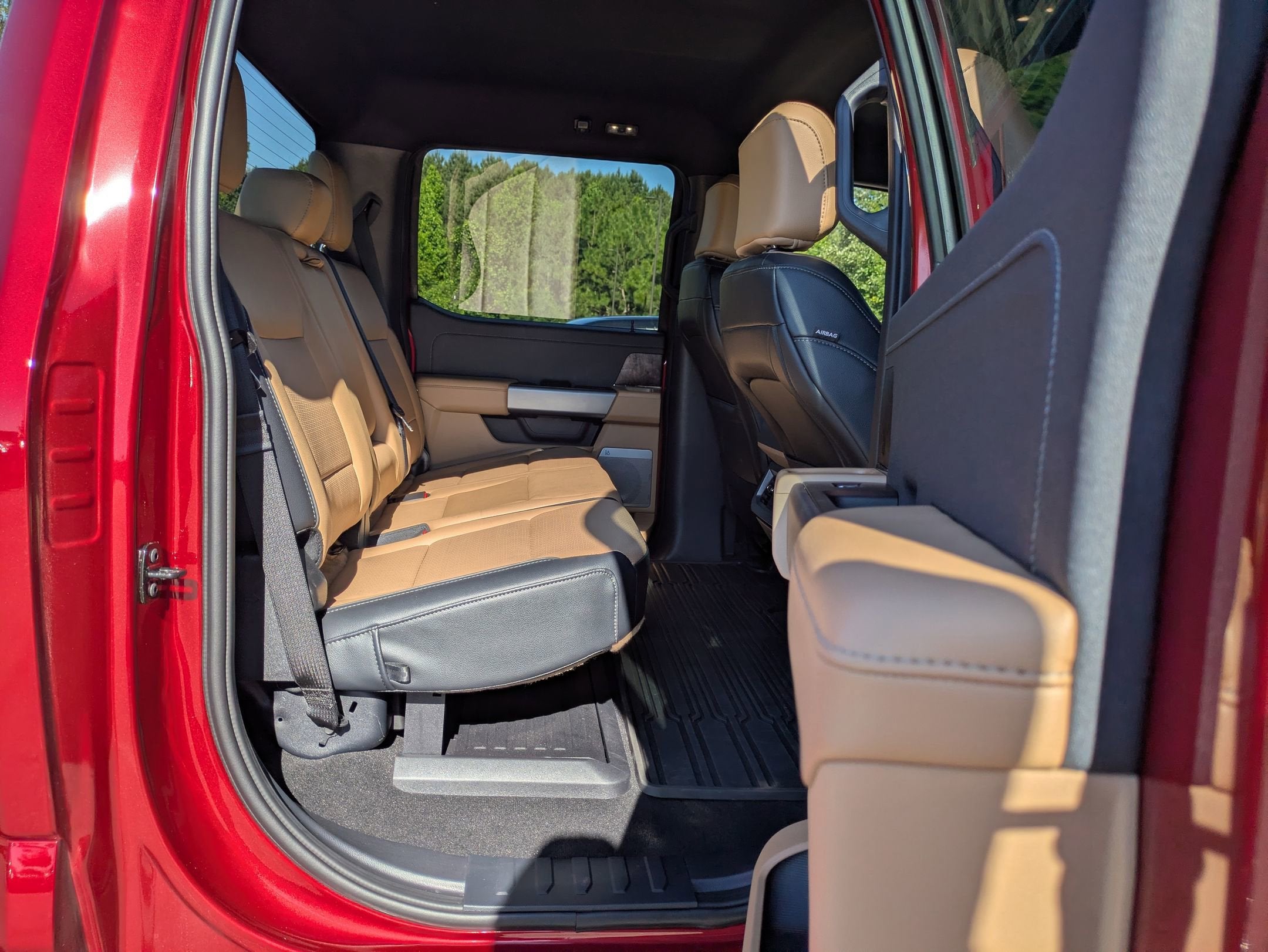 2026 Ford Super Duty F-250 SRW LARIAT - Crossroads Courtesy Demo