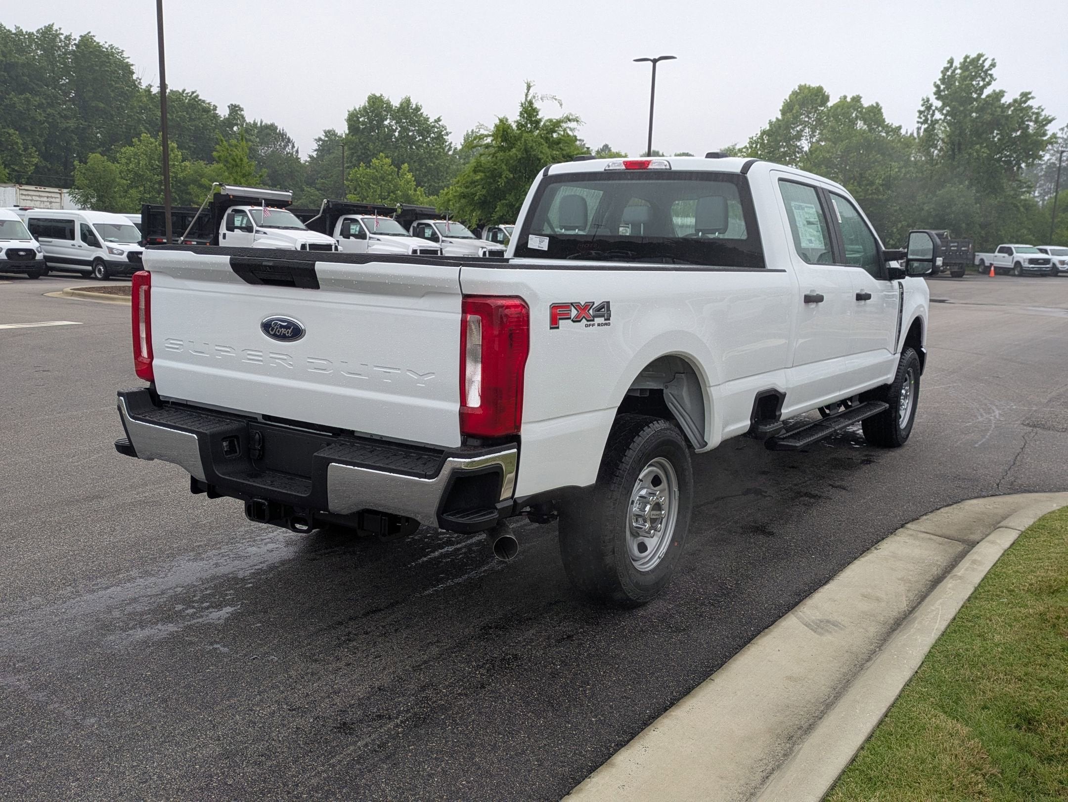 2026 Ford Super Duty F-350 SRW XL