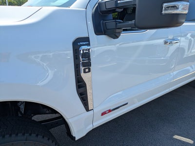 2026 Ford Super Duty F-350 SRW LARIAT