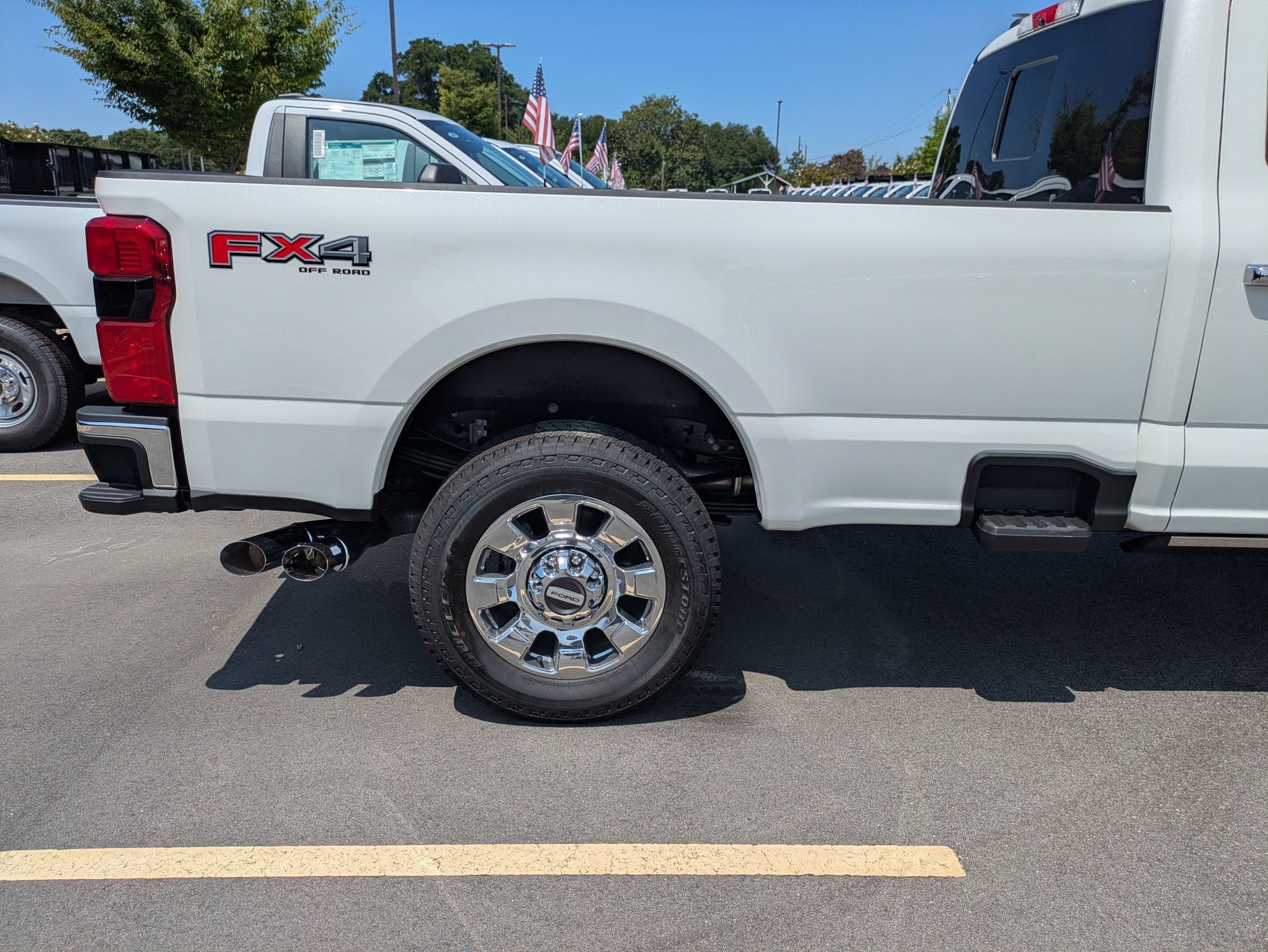 2026 Ford Super Duty F-350 SRW LARIAT