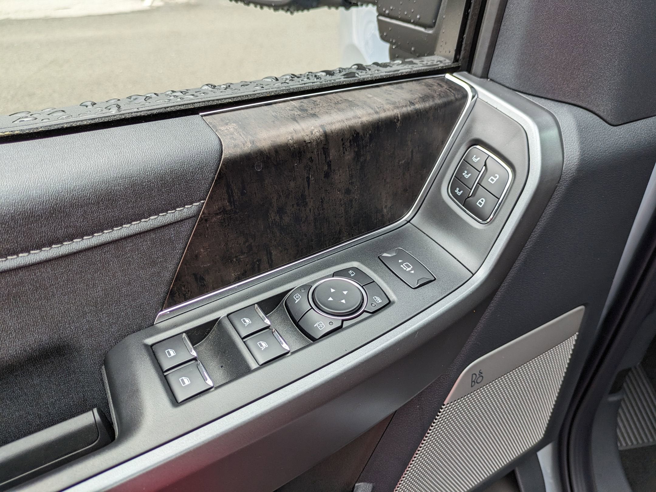 2025 Ford Super Duty F-350 SRW LARIAT