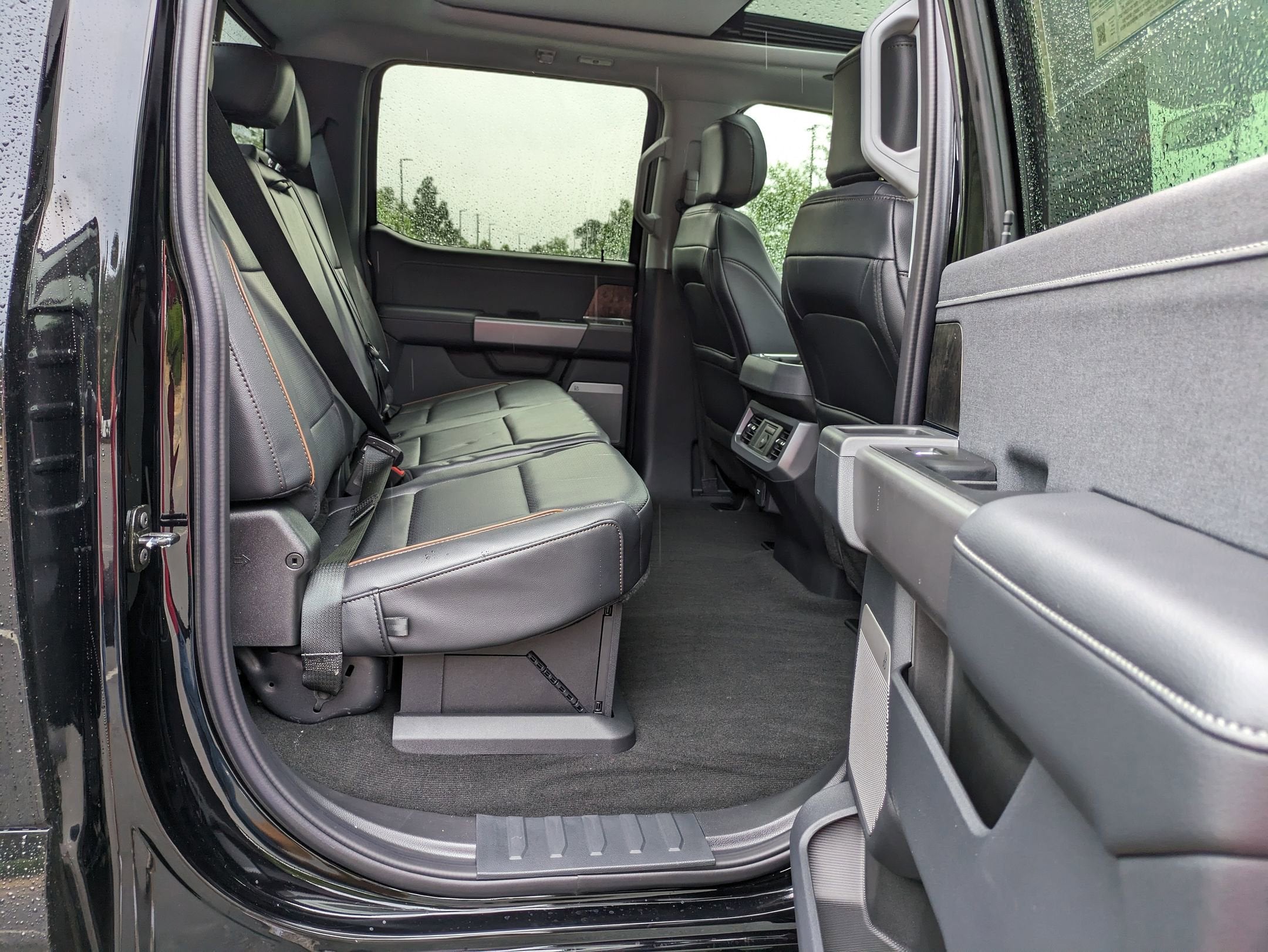 2025 Ford Super Duty F-350 SRW LARIAT