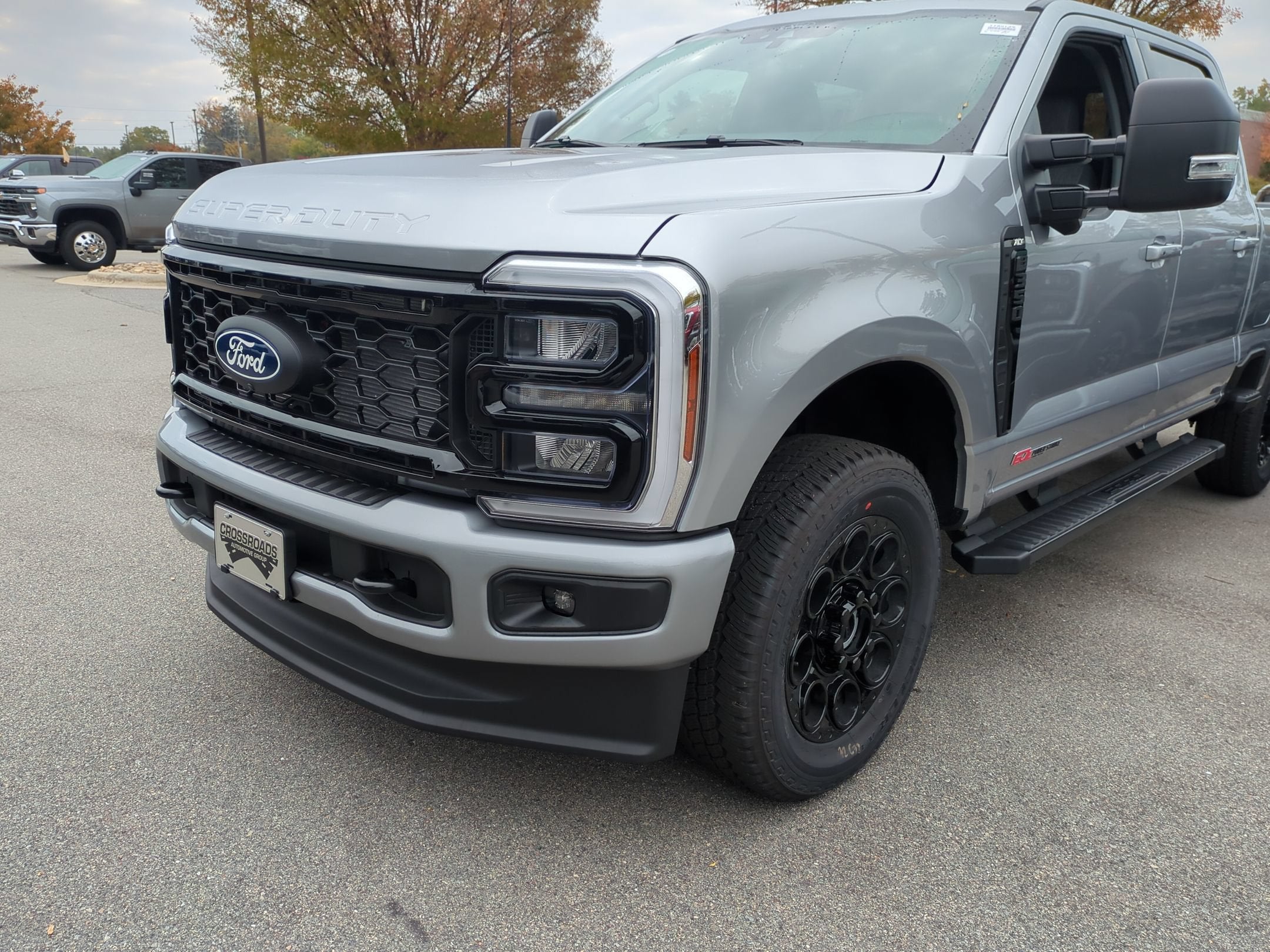 2027 Ford Super Duty F-350 SRW XLT