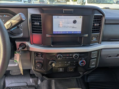 2026 Ford Super Duty F-350 SRW XLT