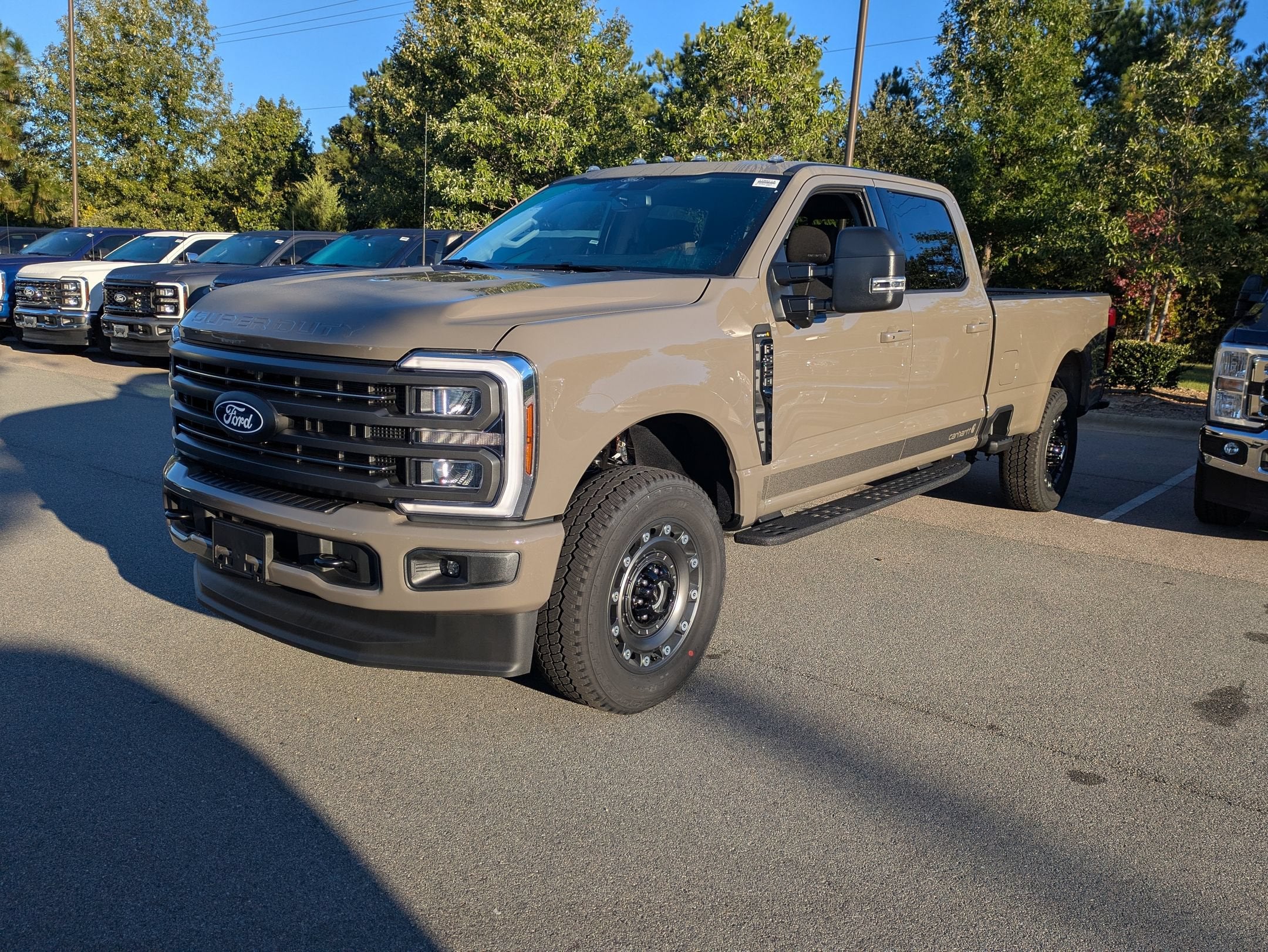 2027 Ford Super Duty F-350 SRW XLT