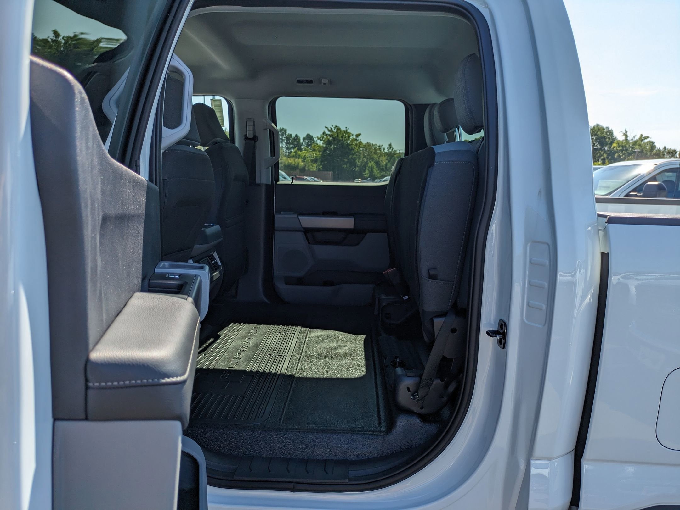 2025 Ford Super Duty F-350 SRW XLT