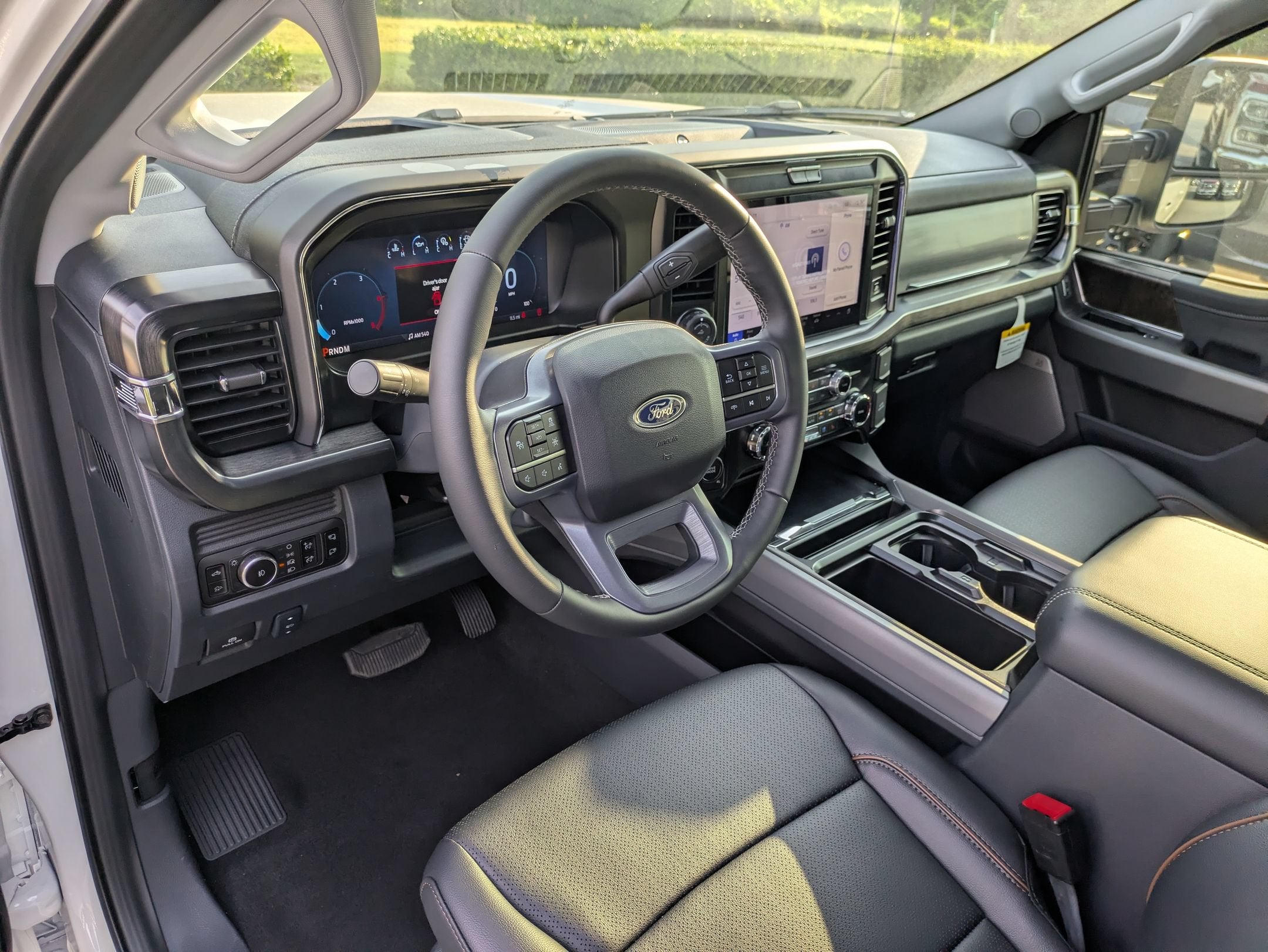 2026 Ford Super Duty F-350 SRW LARIAT