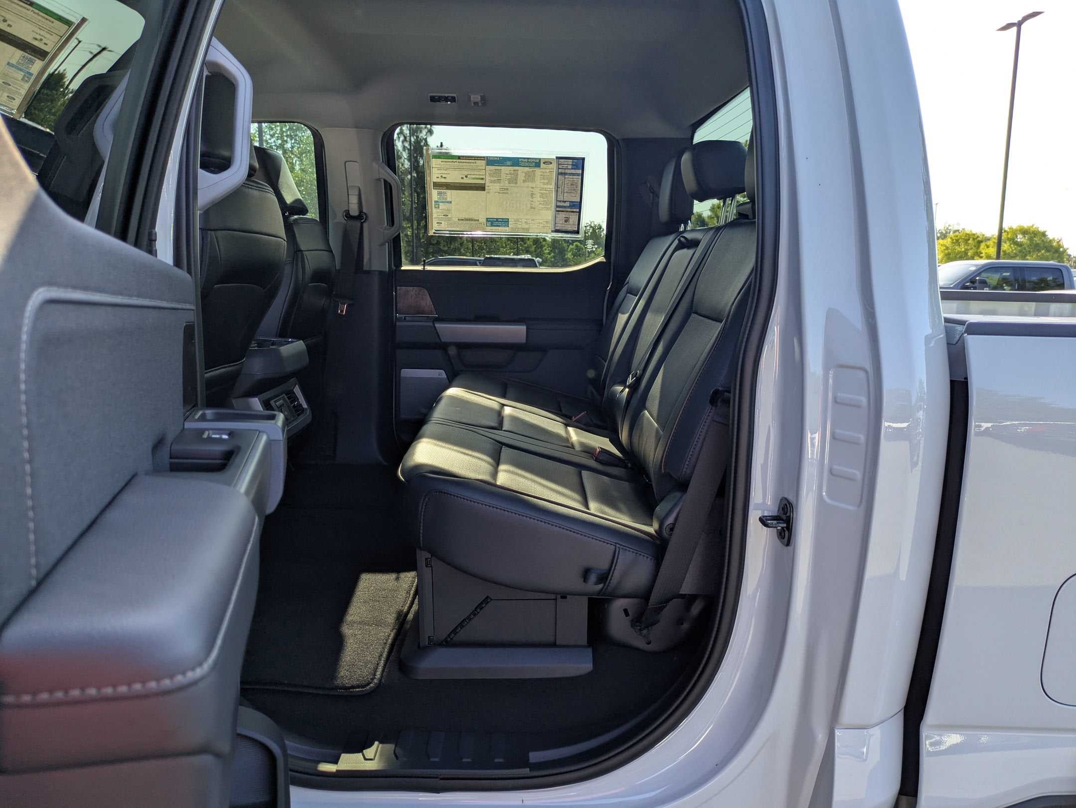 2026 Ford Super Duty F-350 SRW LARIAT