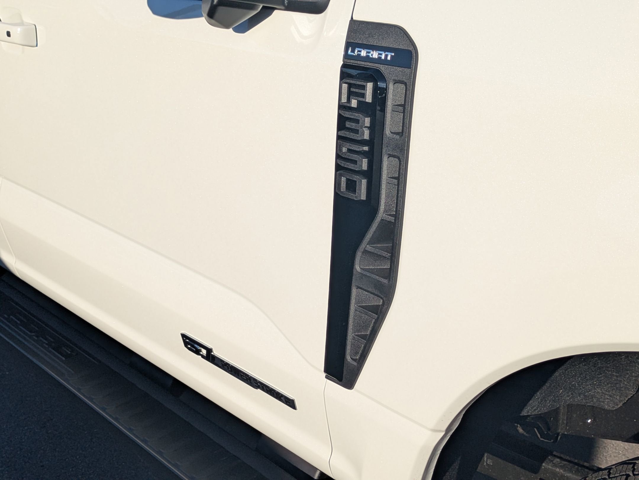 2026 Ford Super Duty F-350 SRW LARIAT