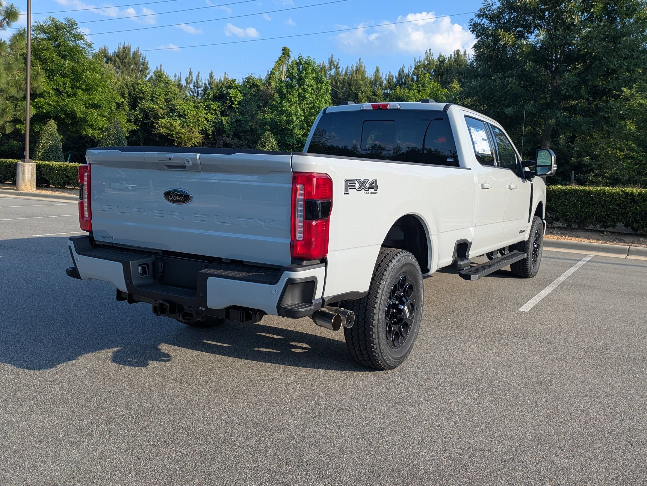 2026 Ford Super Duty F-350 SRW LARIAT
