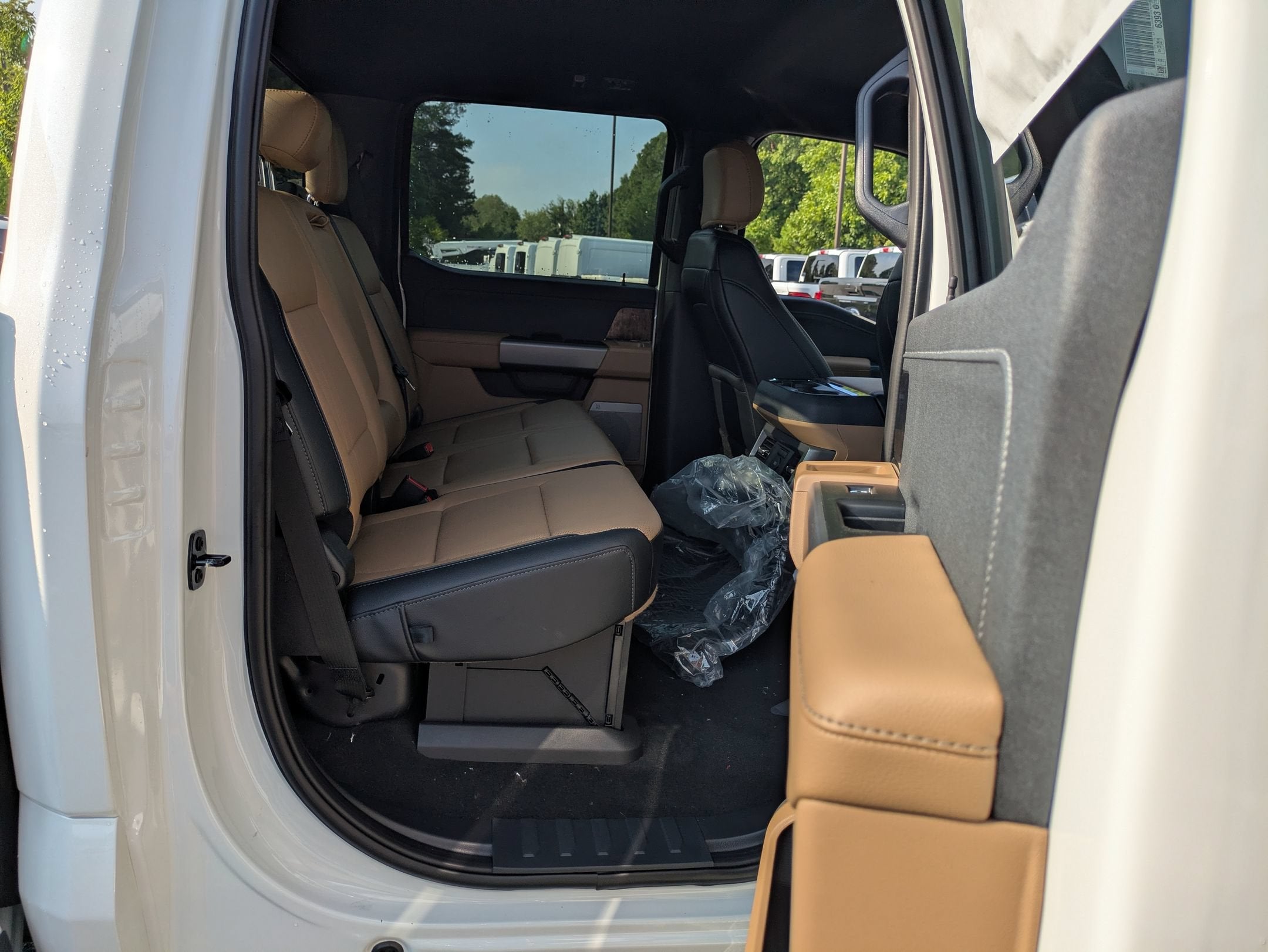 2026 Ford Super Duty F-350 DRW LARIAT