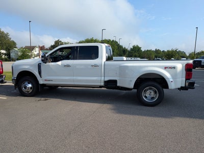 2026 Ford Super Duty F-350 DRW LARIAT