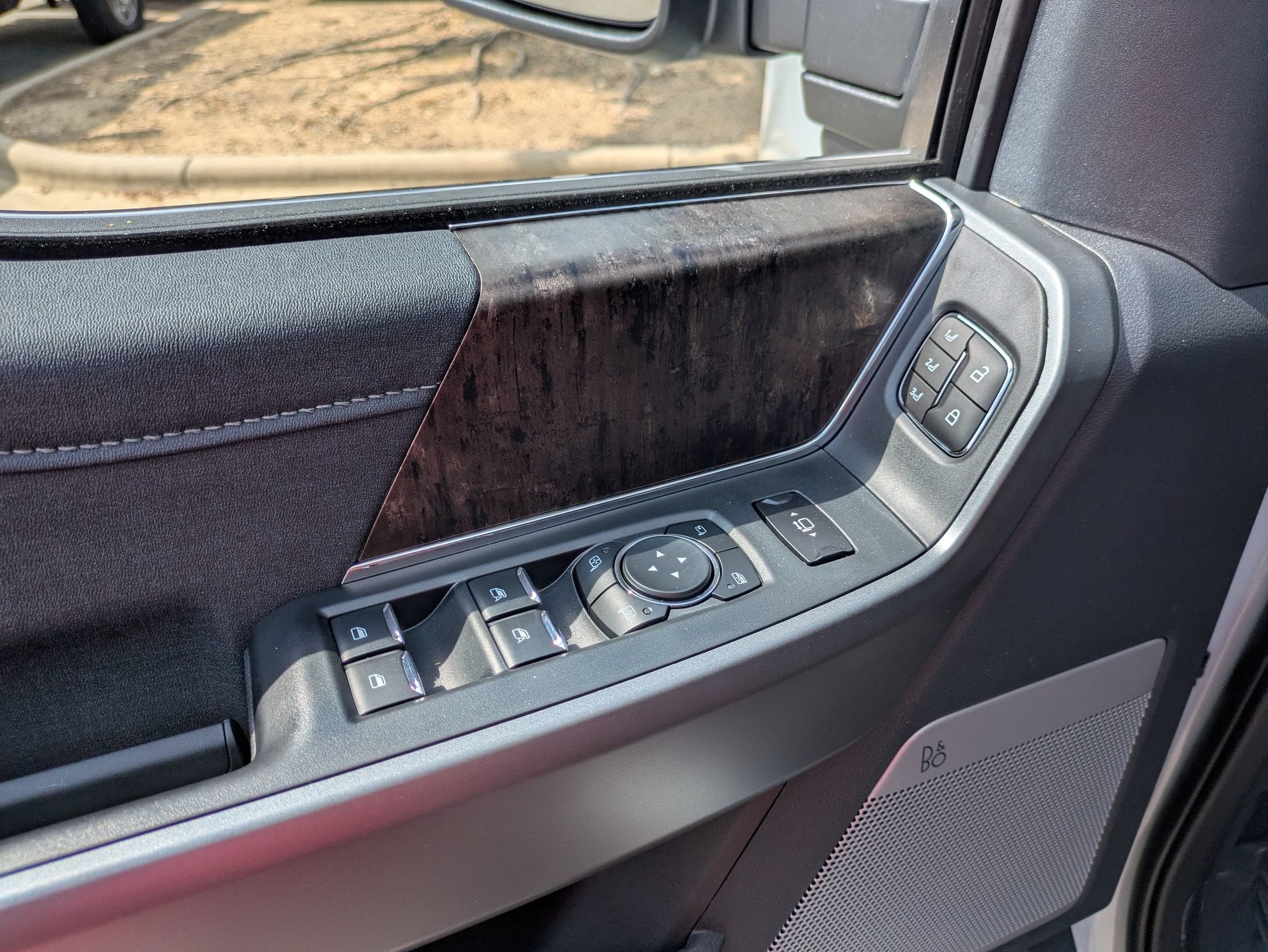 2026 Ford Super Duty F-350 DRW LARIAT