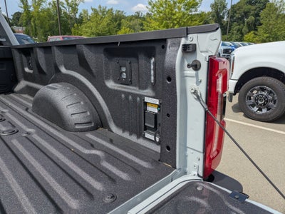 2026 Ford Super Duty F-350 DRW LARIAT