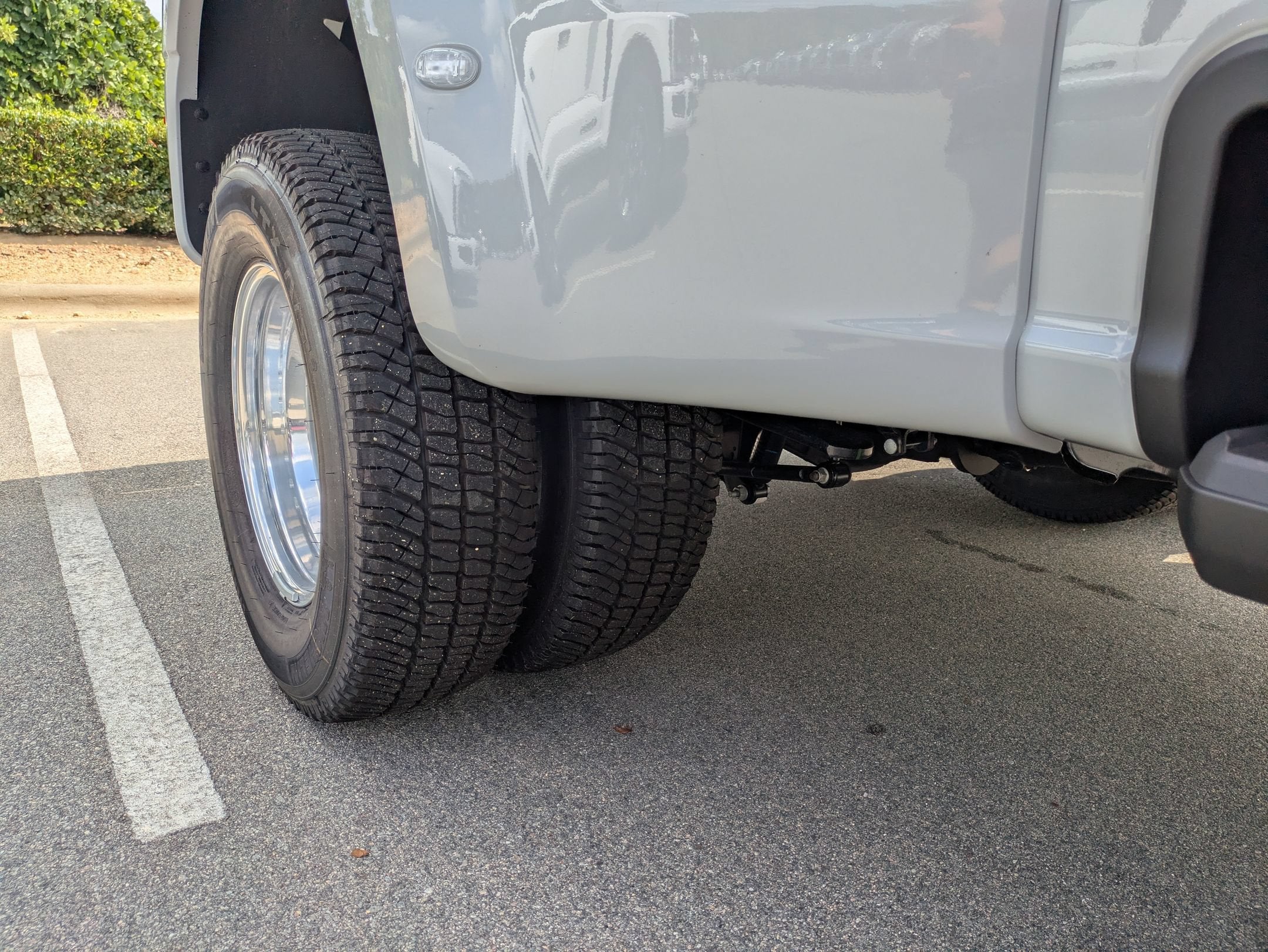 2026 Ford Super Duty F-350 DRW LARIAT