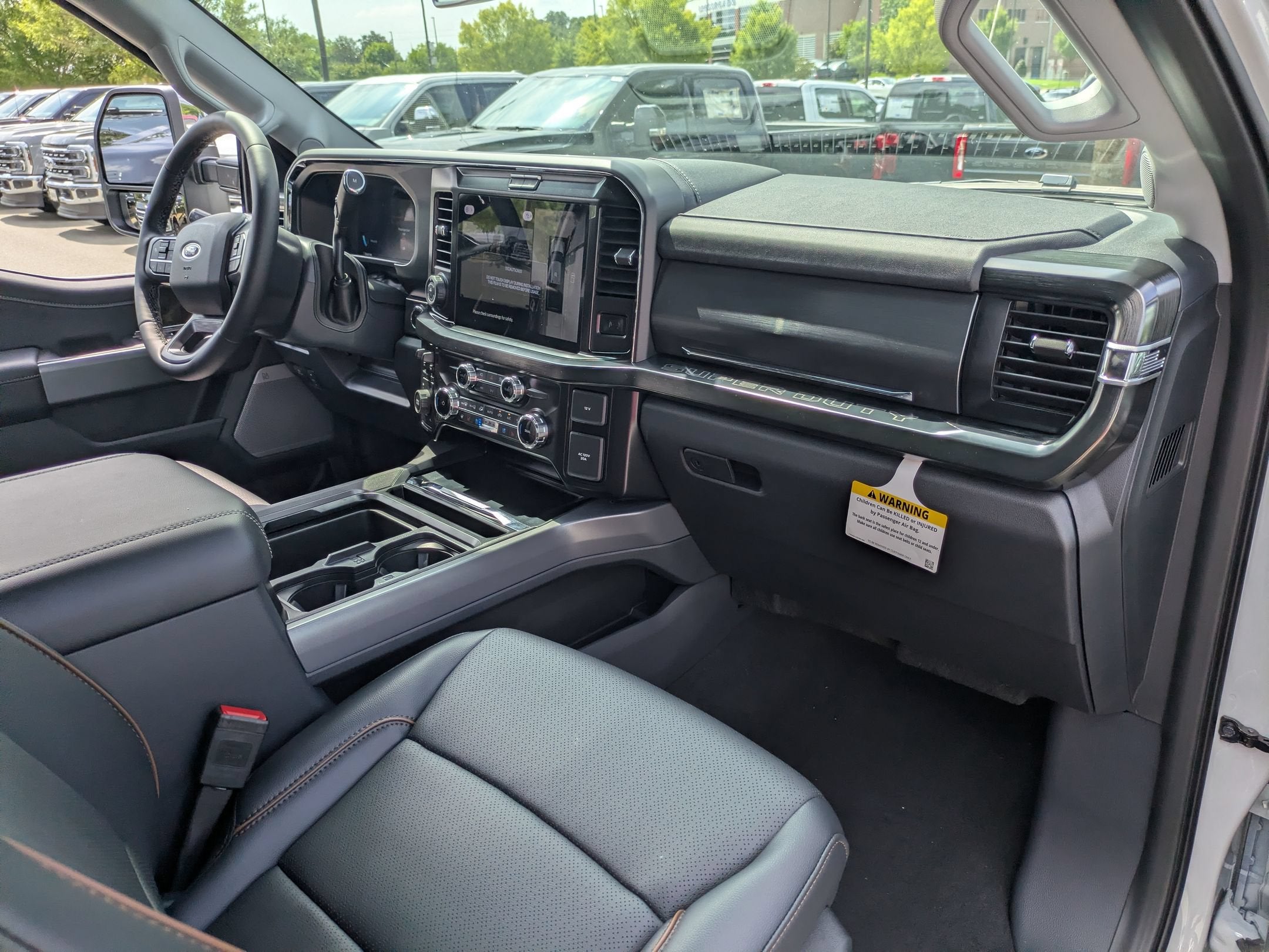 2026 Ford Super Duty F-350 DRW LARIAT