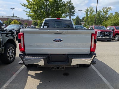 2026 Ford Super Duty F-350 DRW LARIAT