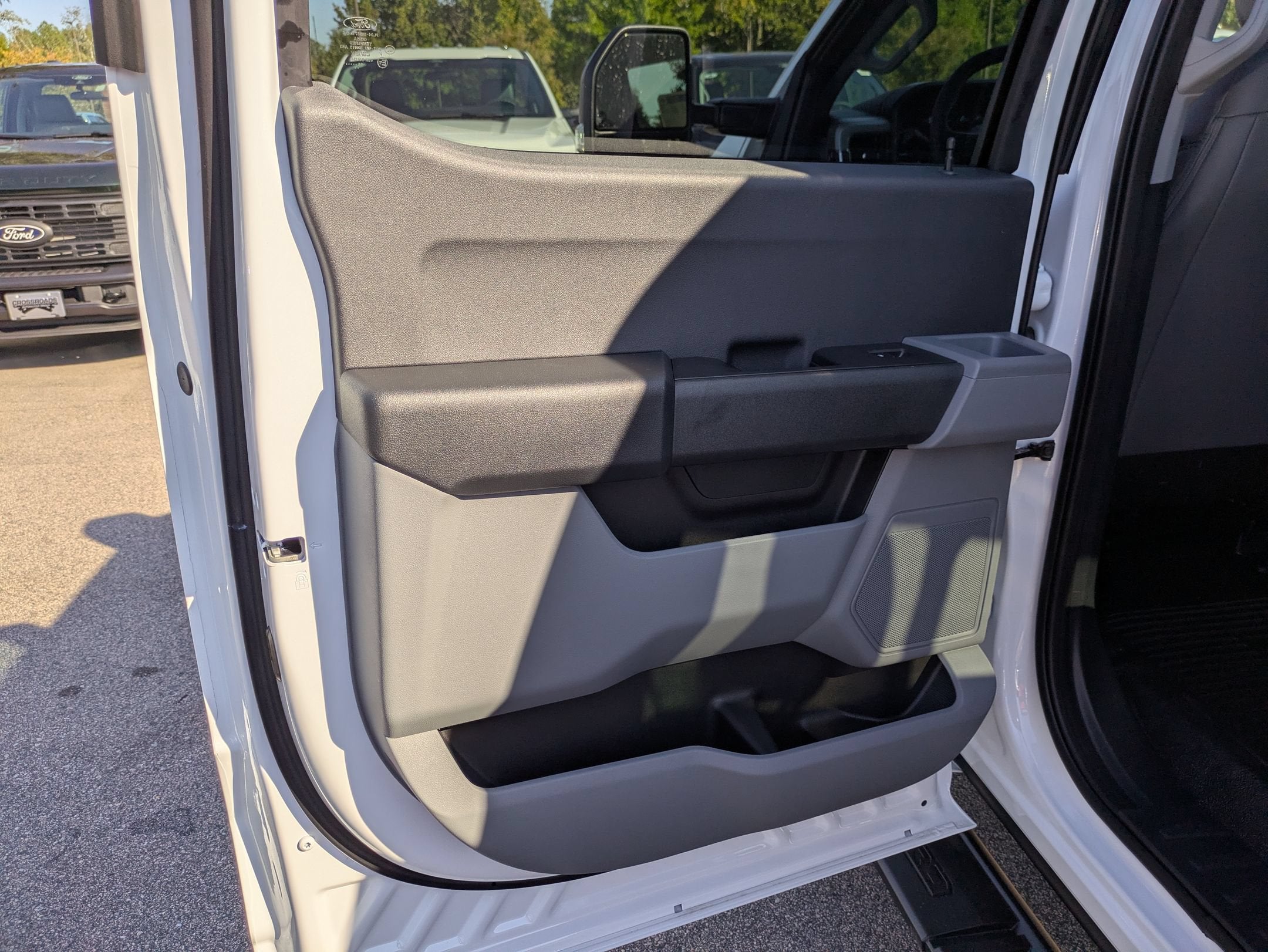 2027 Ford Super Duty F-350 DRW XL