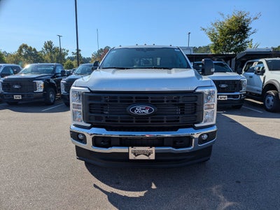 2027 Ford Super Duty F-350 DRW XL