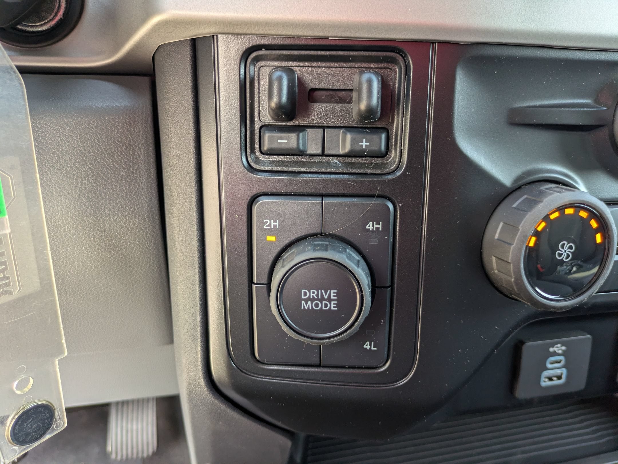 2026 Ford Super Duty F-350 DRW XLT
