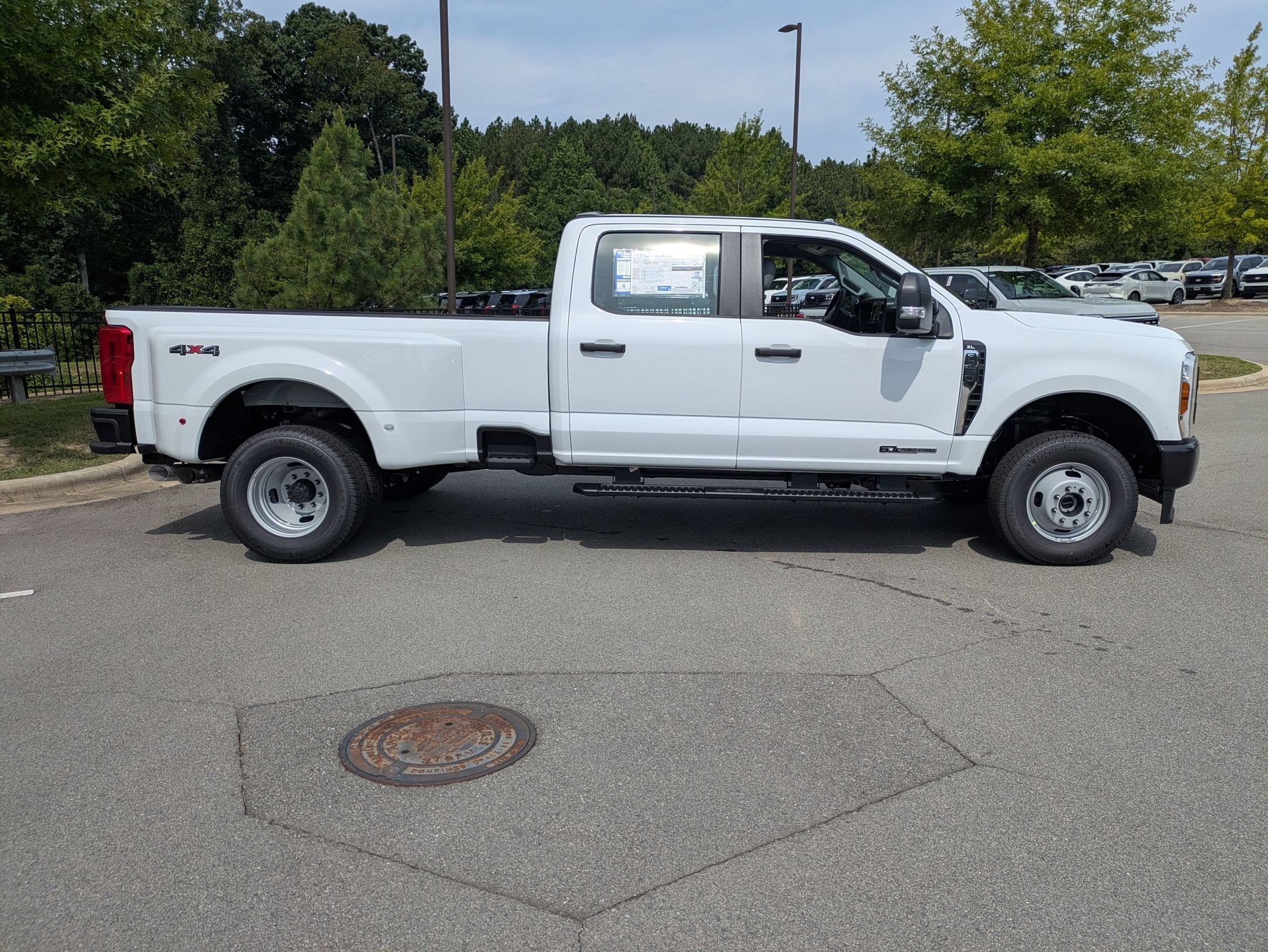 2026 Ford Super Duty F-350 DRW XL