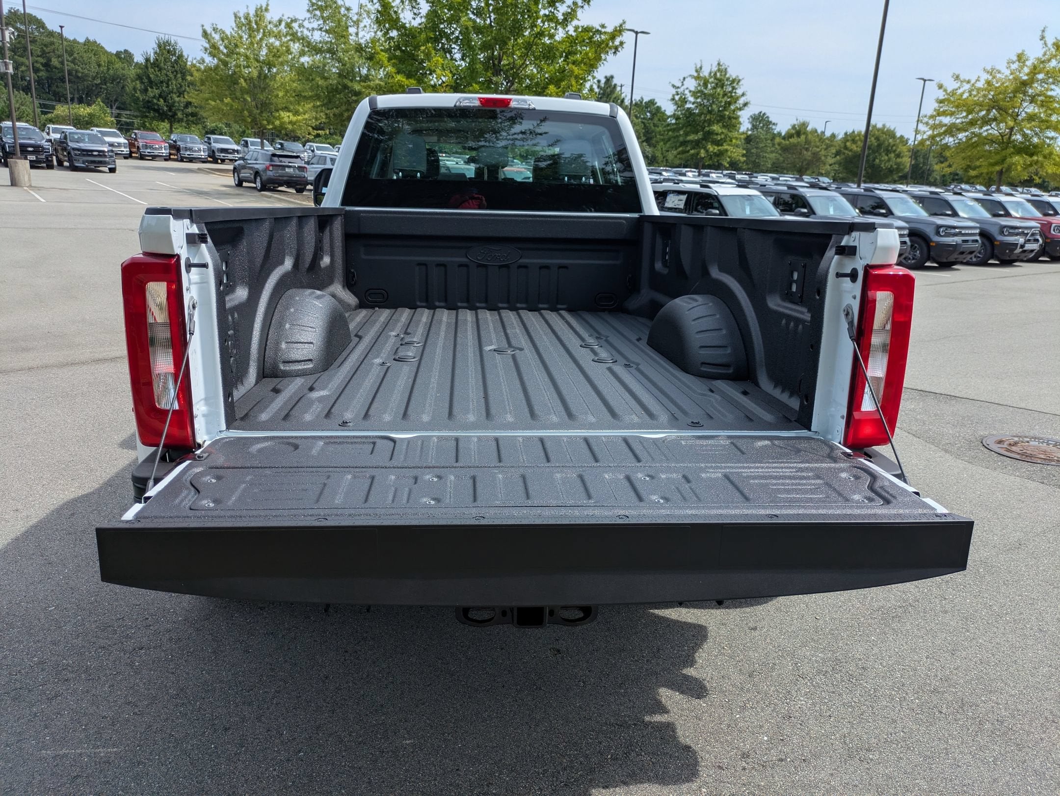 2026 Ford Super Duty F-350 DRW XL