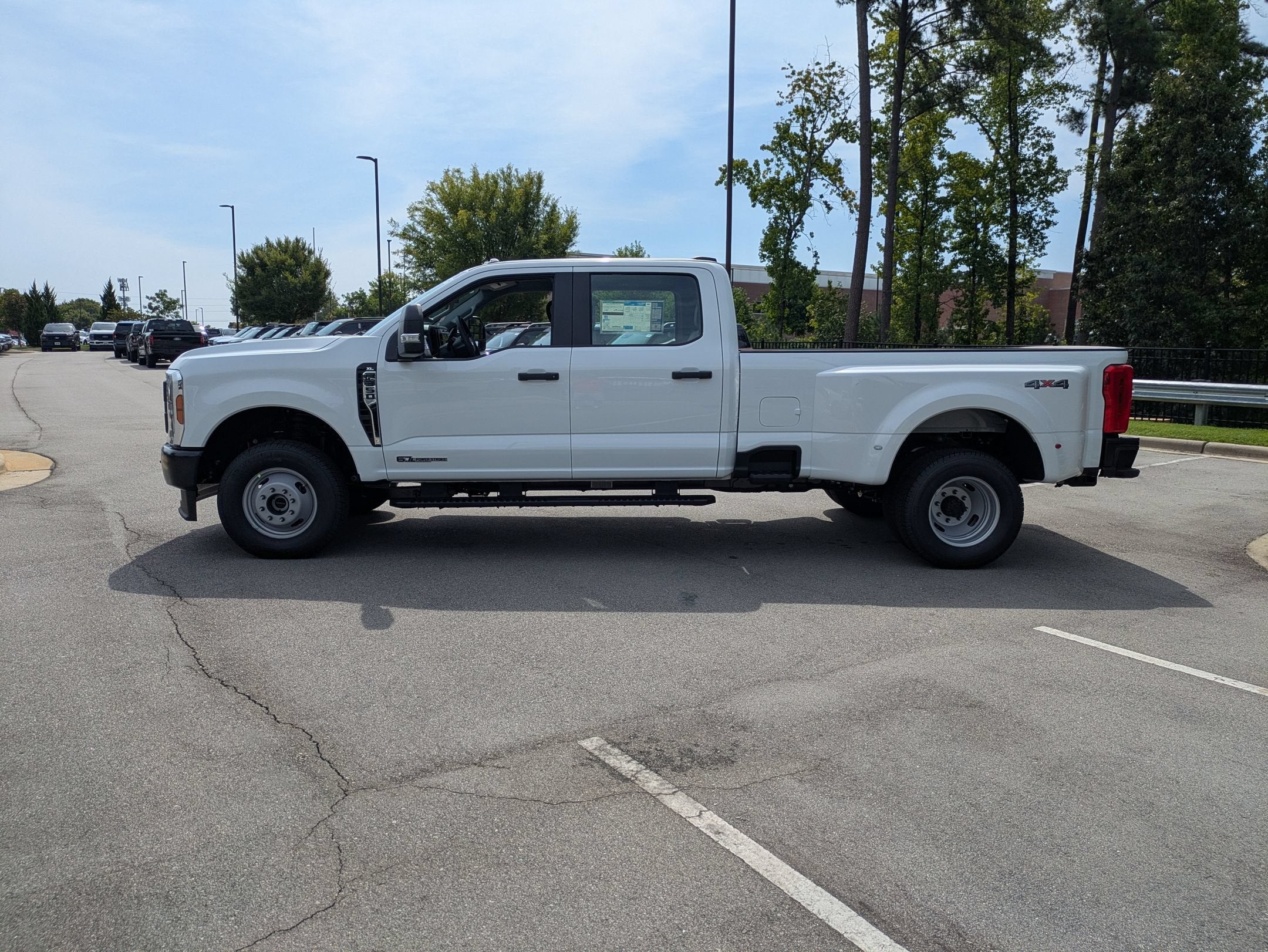 2026 Ford Super Duty F-350 DRW XL