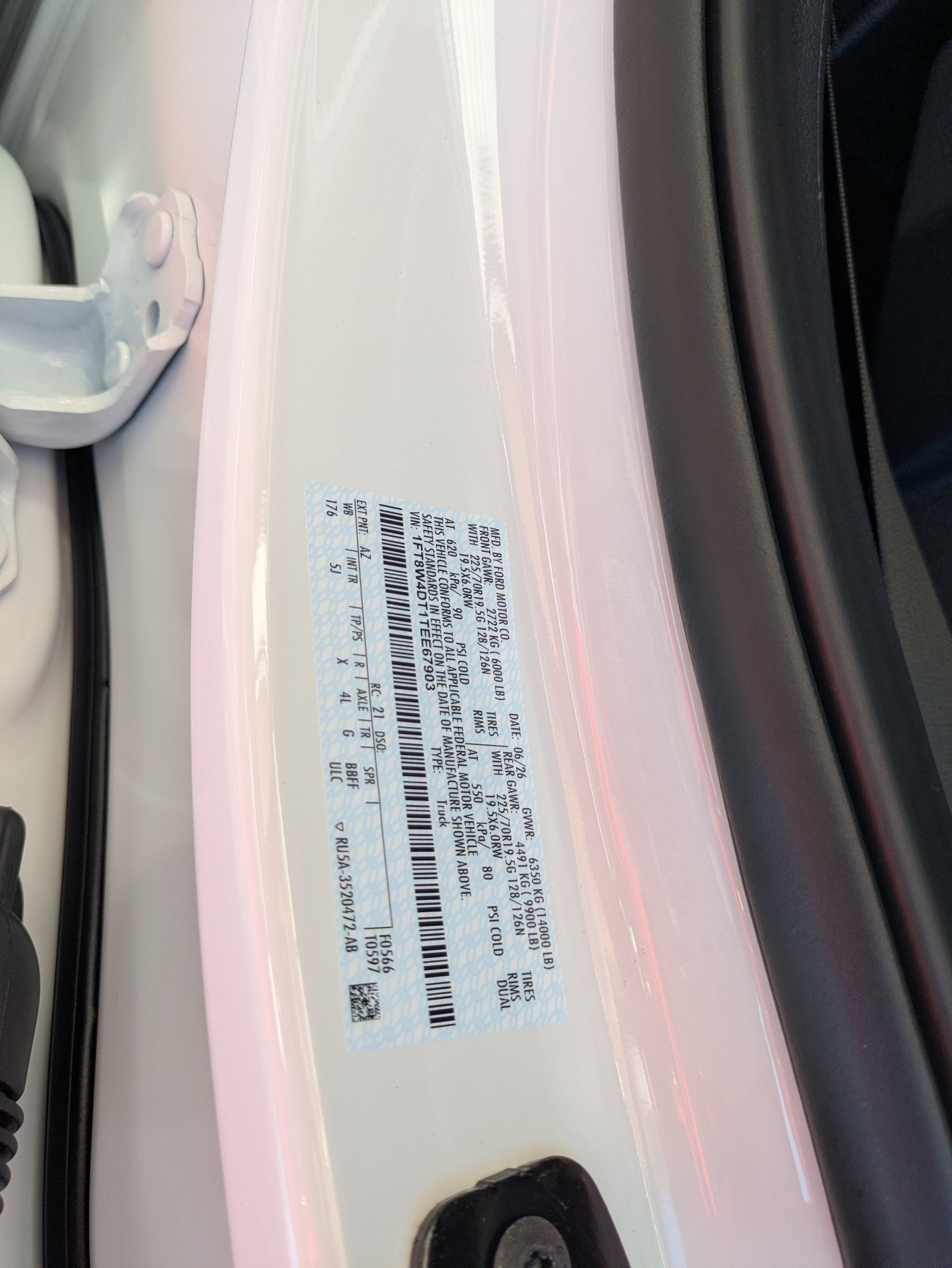 2026 Ford Super Duty F-450 DRW LARIAT