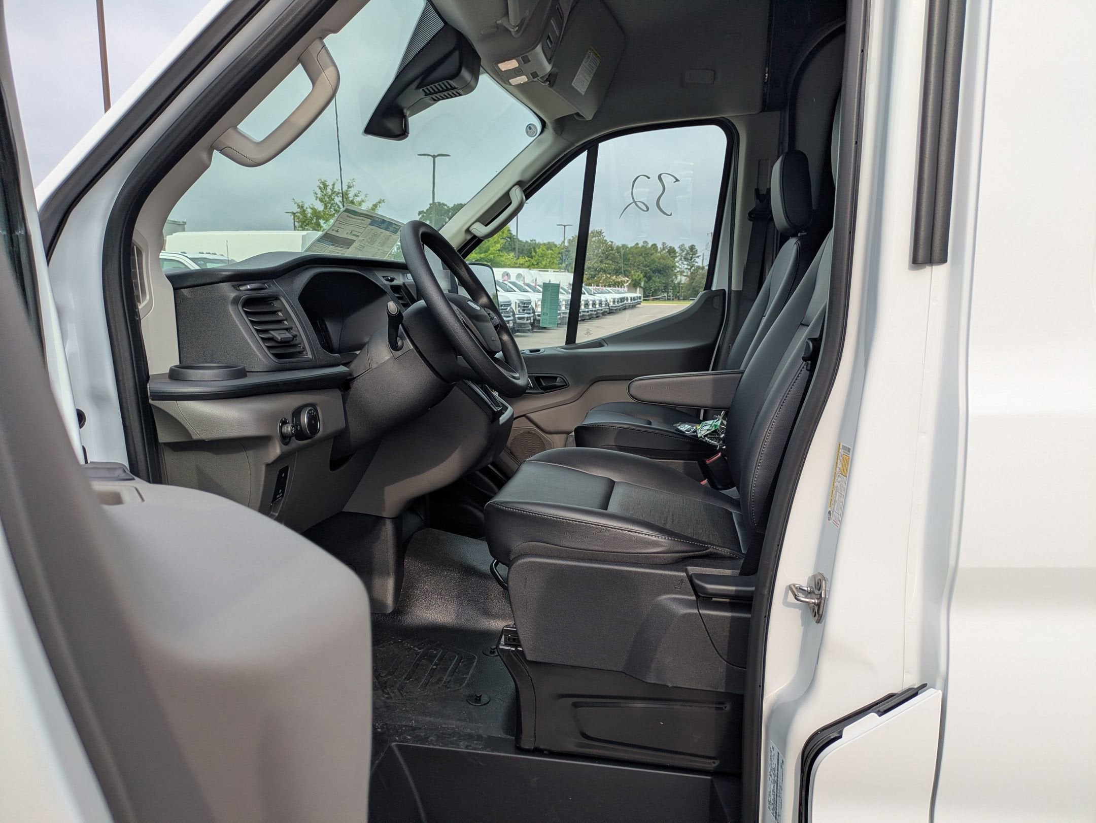 2026 Ford Transit Cargo Van Base