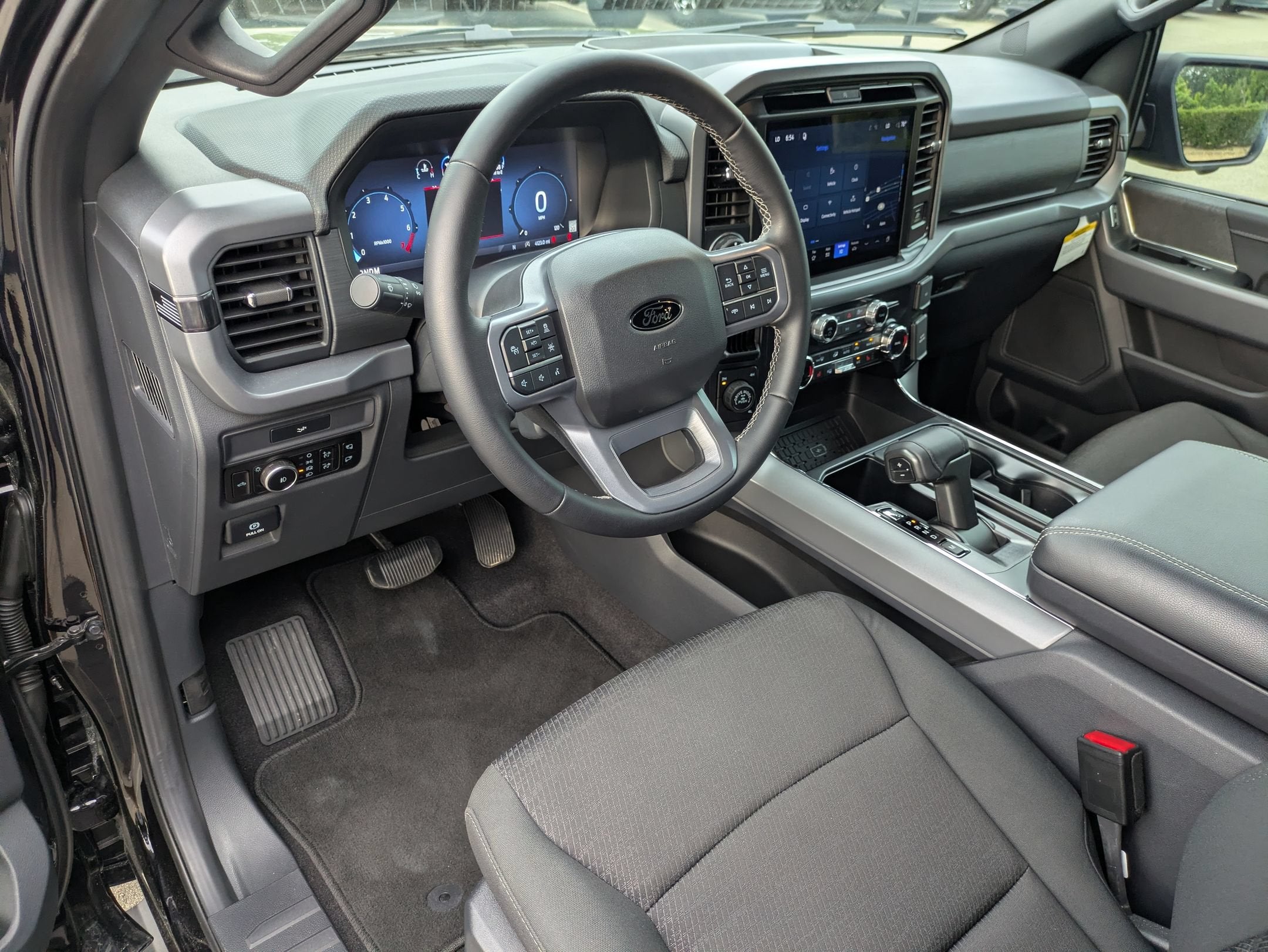 2026 Ford F-150 XLT - Crossroads Courtesy Demo