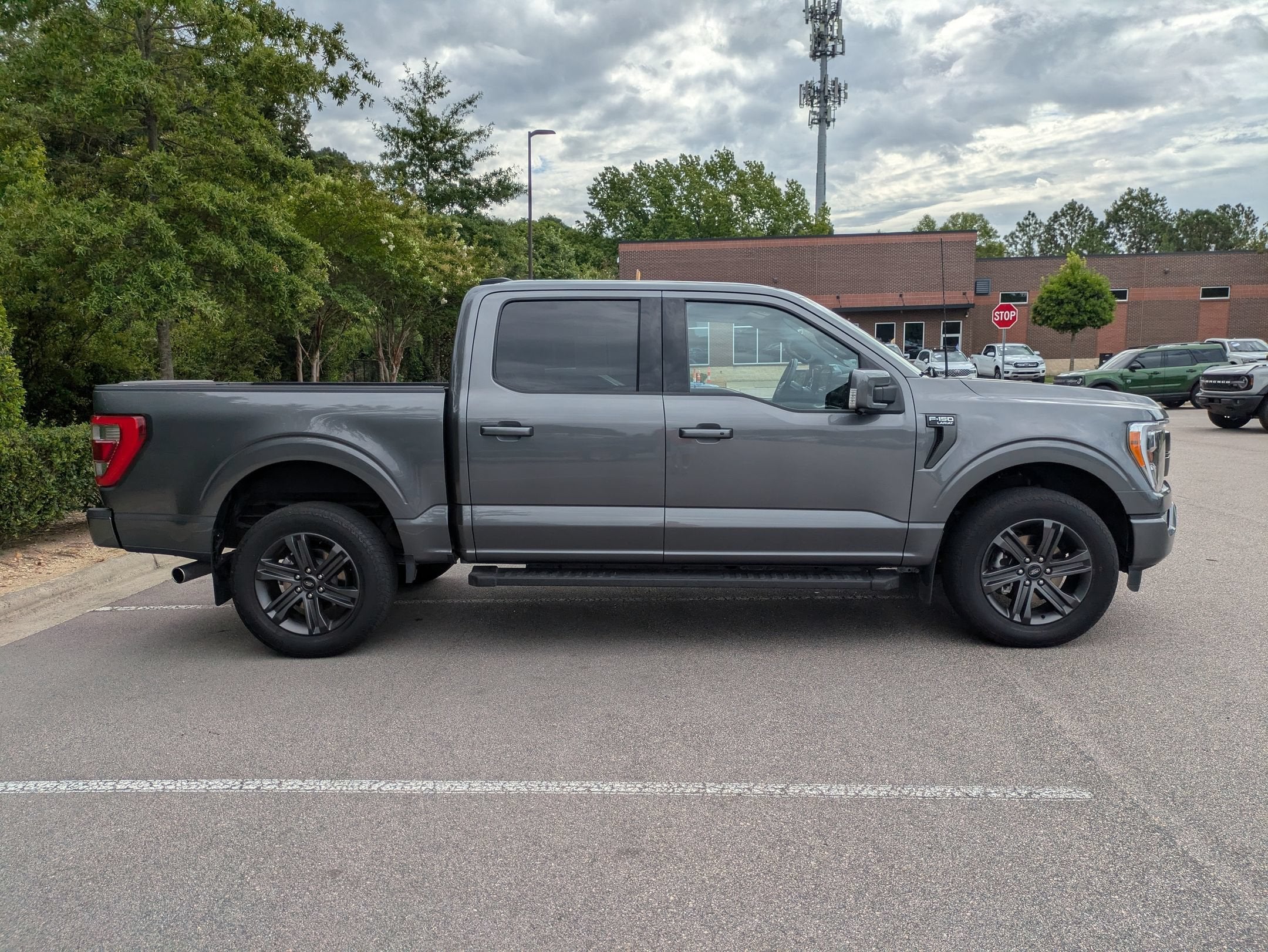 2023 Ford F-150 LARIAT