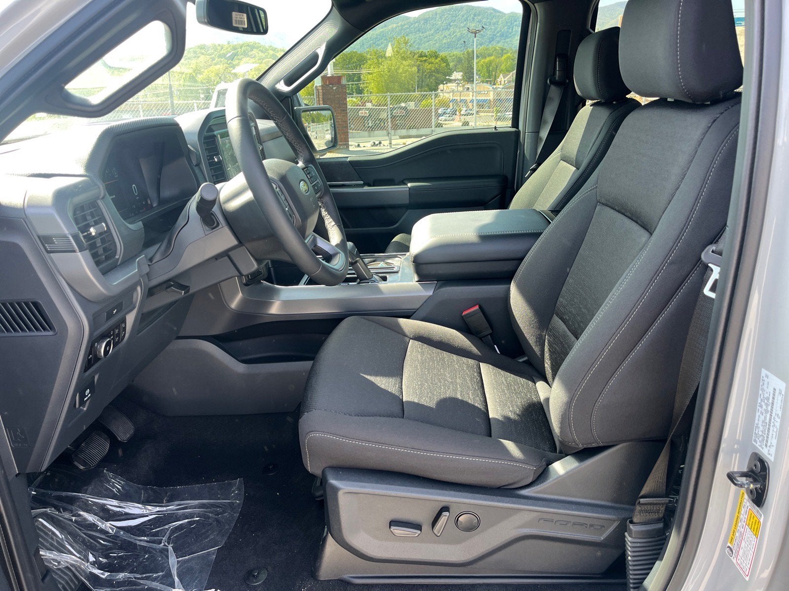 2026 Ford F-150 XLT - Photo 18
