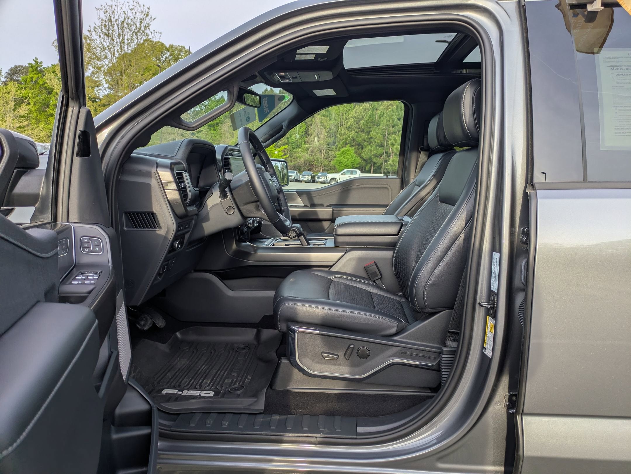 2024 Ford F-150 LARIAT