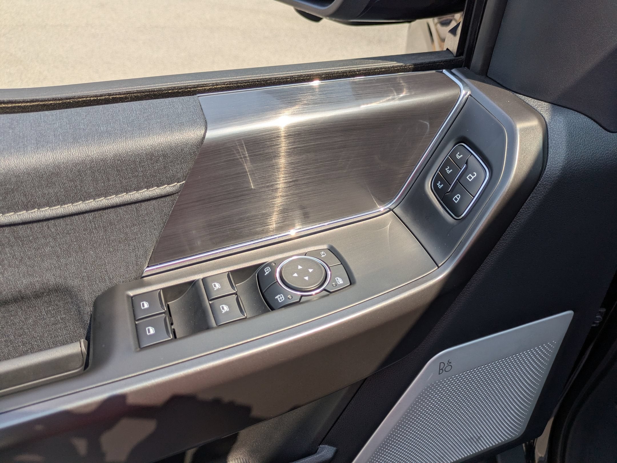2026 Ford F-150 LARIAT - Crossroads Courtesy Demo