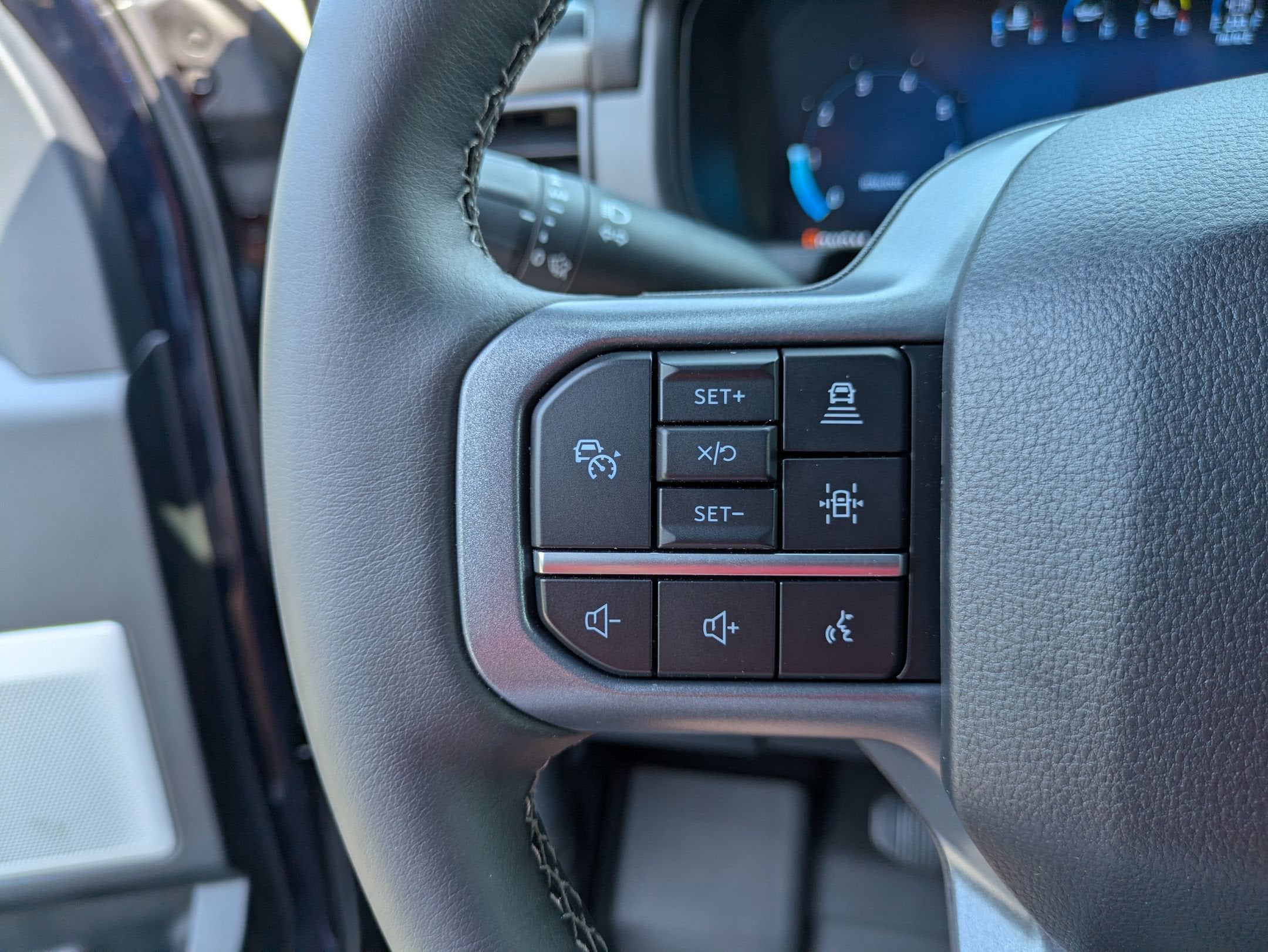 2026 Ford F-150 LARIAT - Crossroads Courtesy Demo