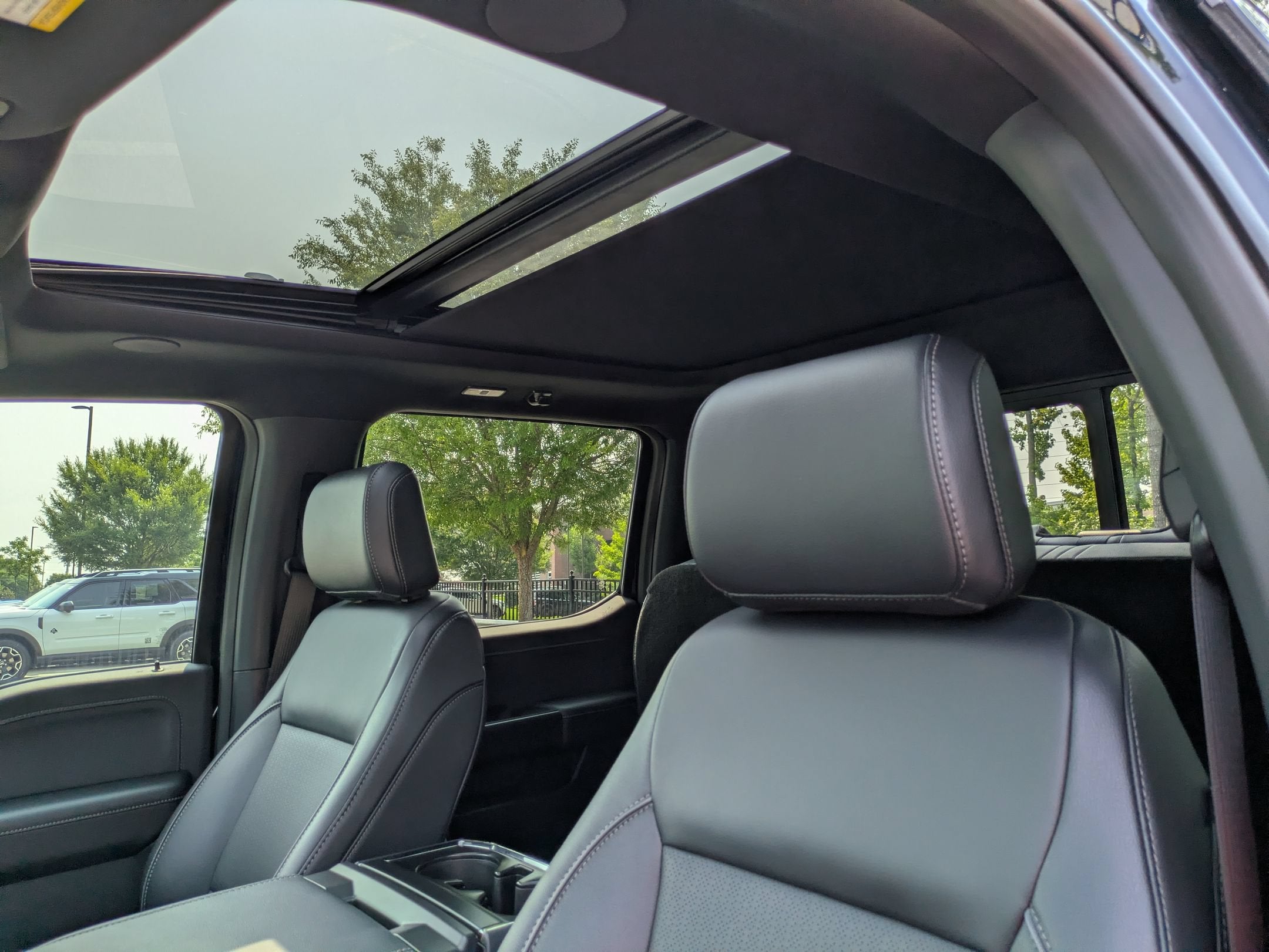 2026 Ford F-150 LARIAT - Crossroads Courtesy Demo