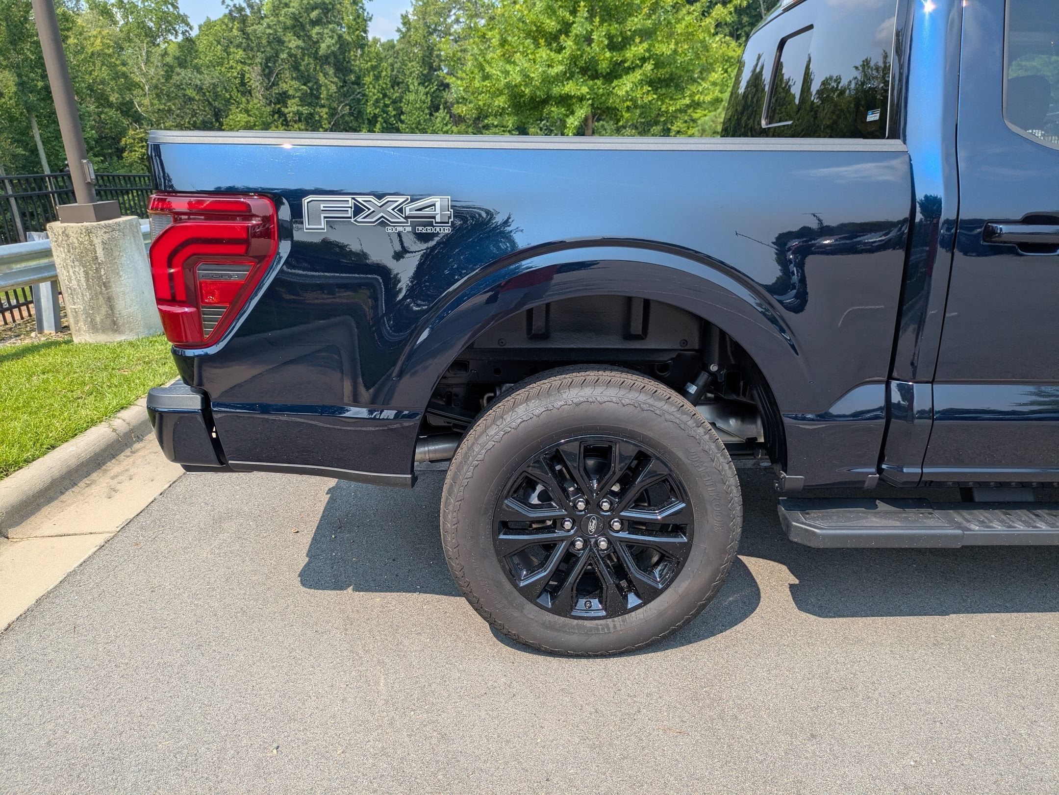 2026 Ford F-150 LARIAT - Crossroads Courtesy Demo
