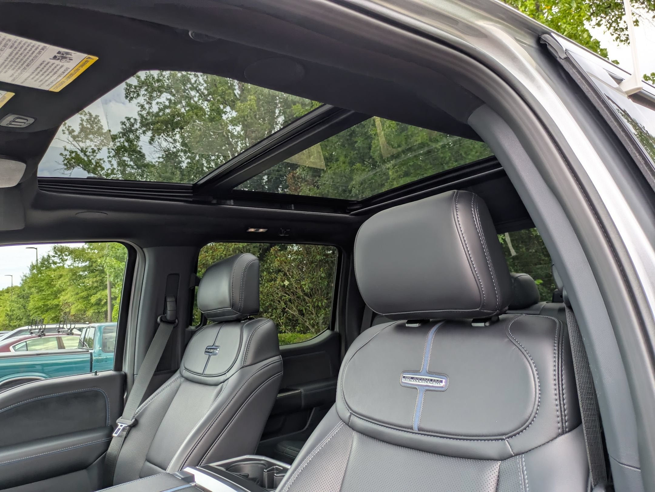 2025 Ford F-150 Platinum