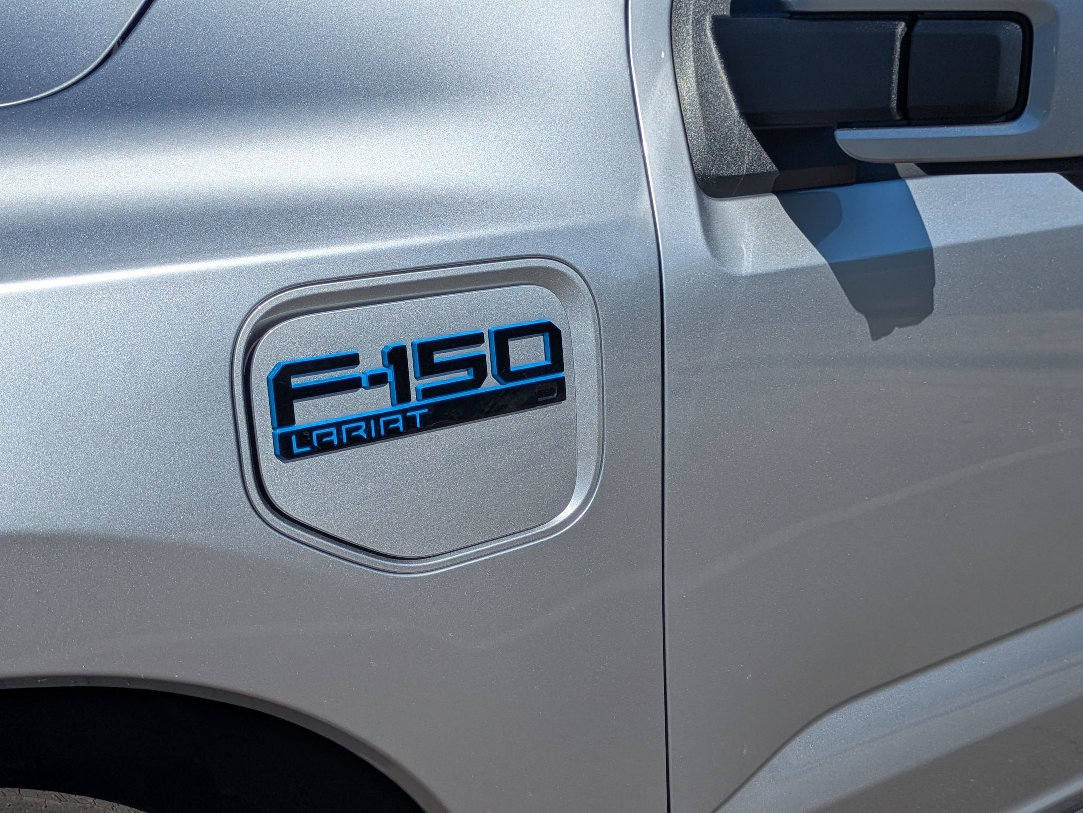 2025 Ford F-150 Lightning LARIAT