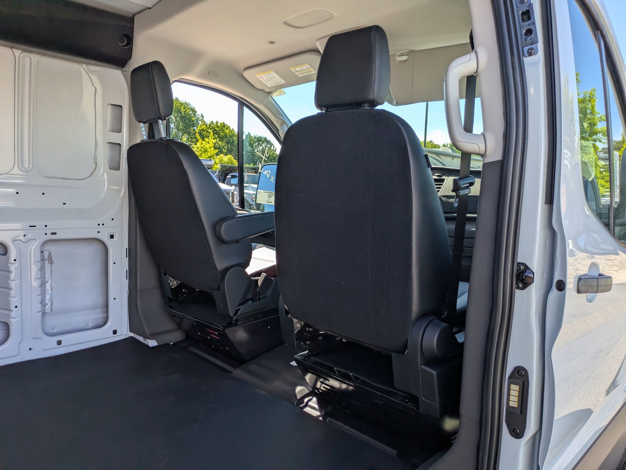 2026 Ford Transit Cargo Van Base