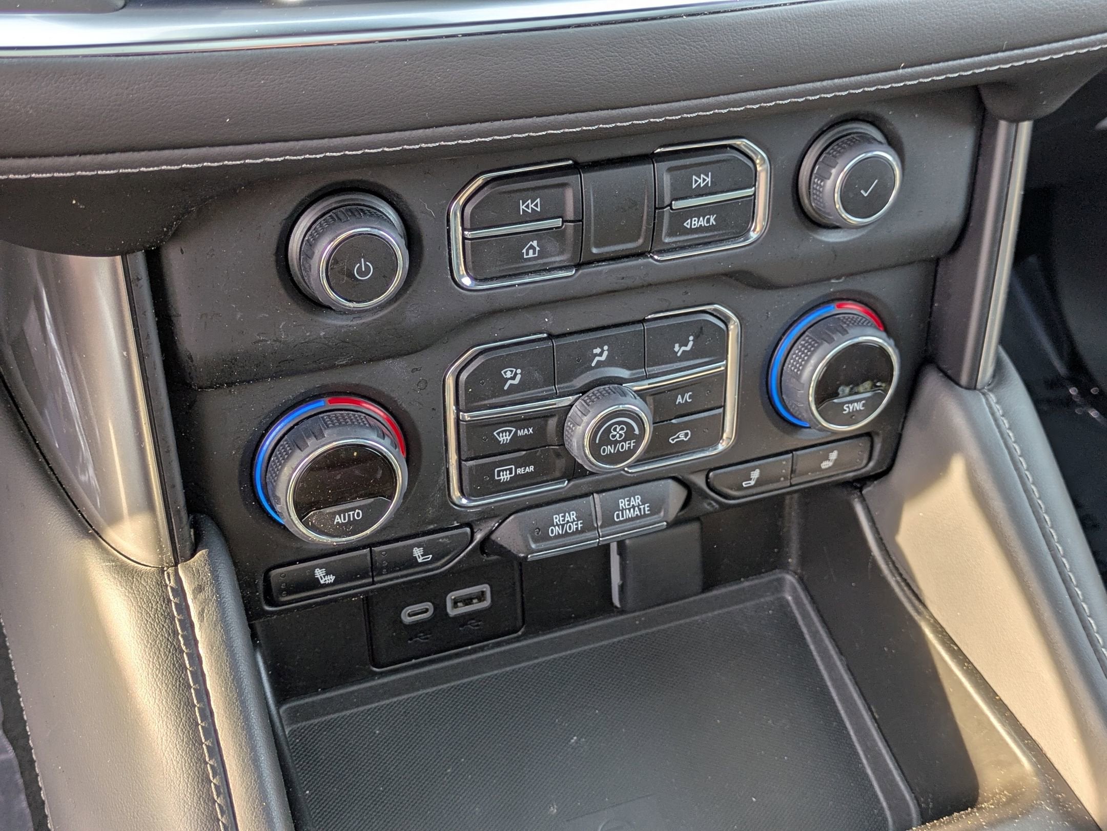 2023 Chevrolet Suburban Z71