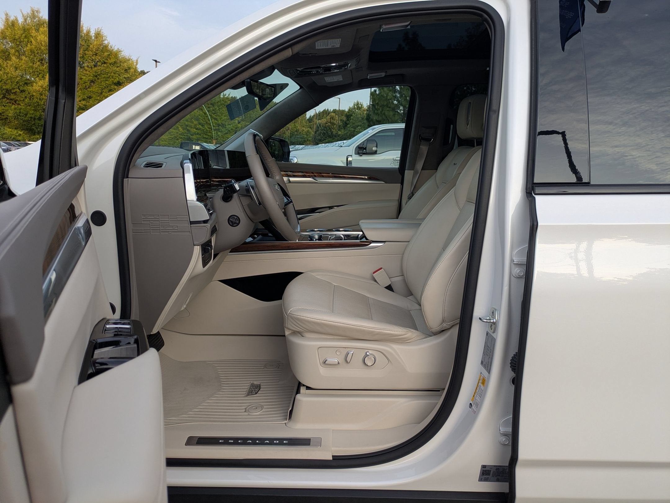 2025 Cadillac Escalade ESV 4WD Sport Platinum