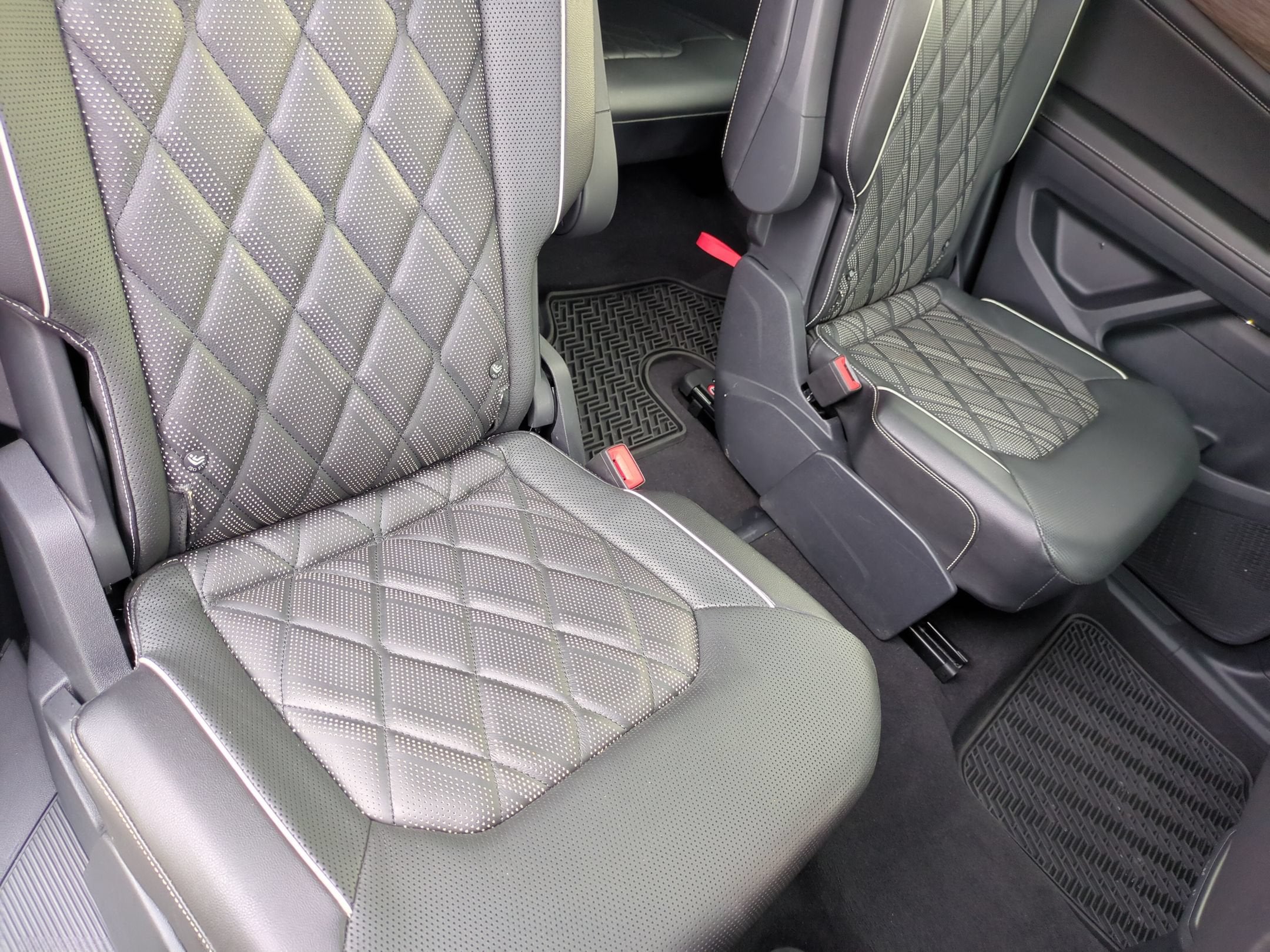 2024 Volkswagen Atlas 2.0T SEL Premium R-Line