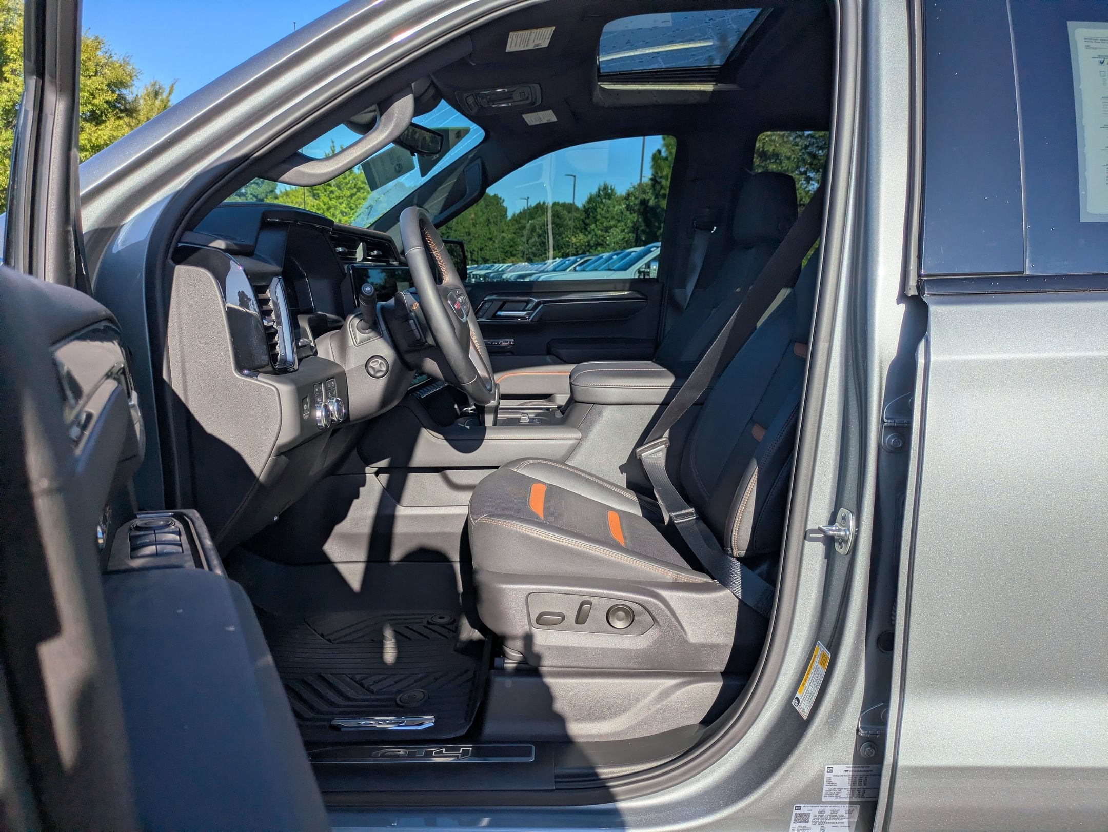 2025 GMC Sierra 1500 AT4